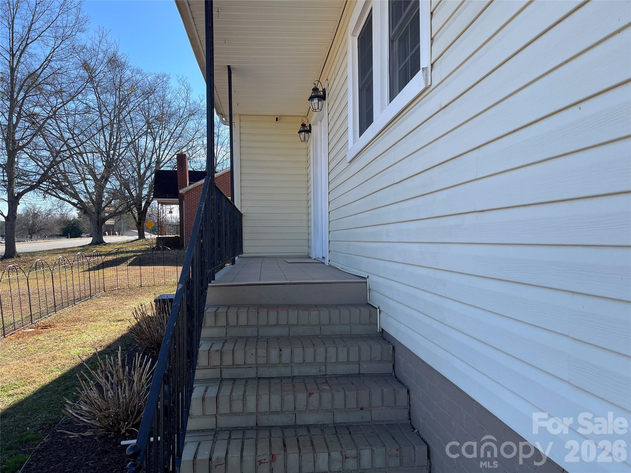 268 Oakland Road — Spindale