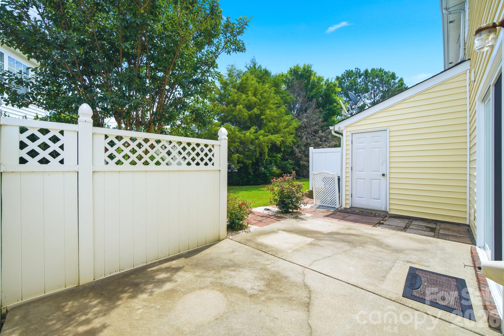8038 Long House Lane — Fort Mill