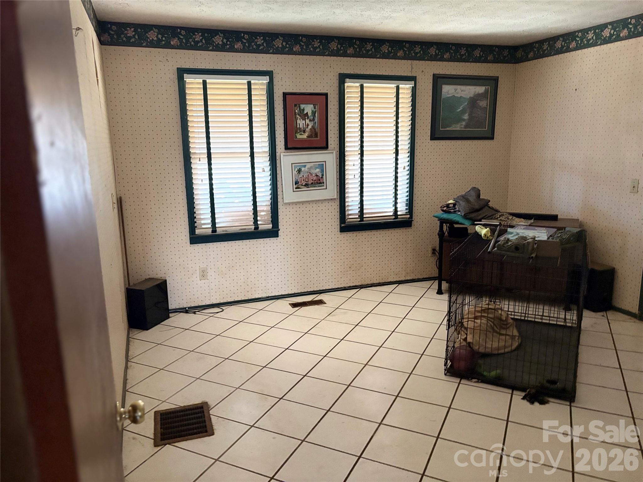 219 Rocking Horse Trail — Burnsville