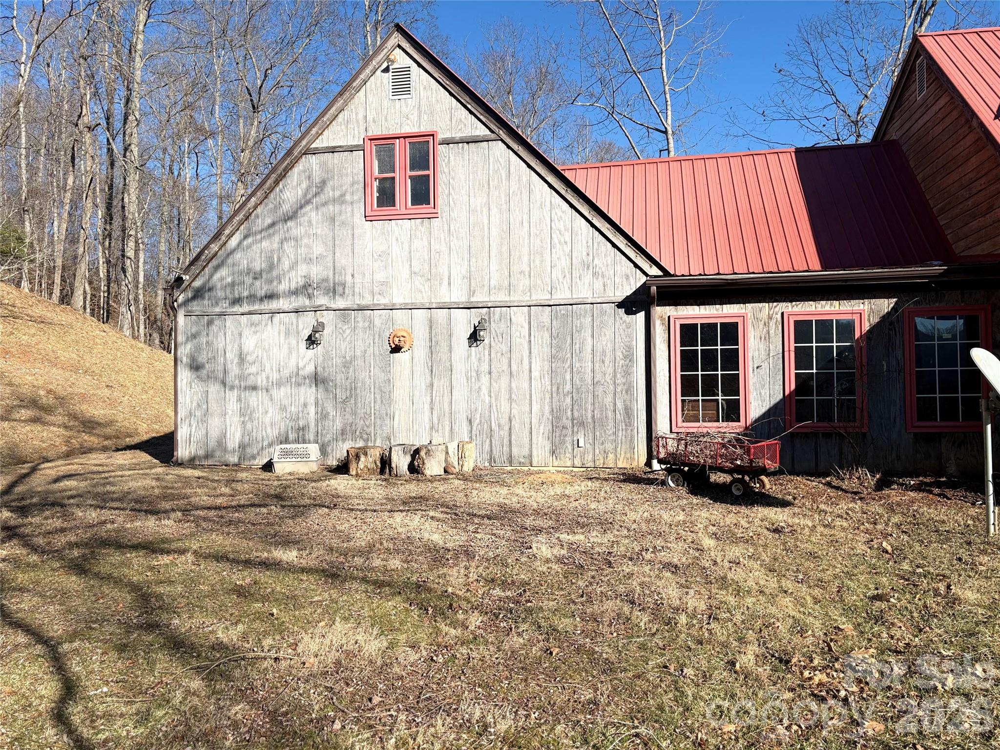 219 Rocking Horse Trail — Burnsville