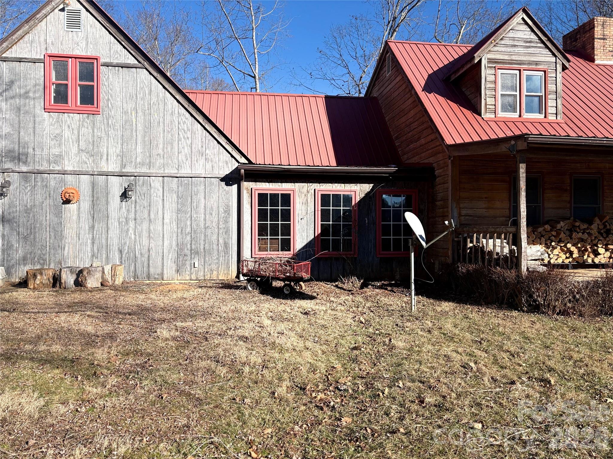 219 Rocking Horse Trail — Burnsville