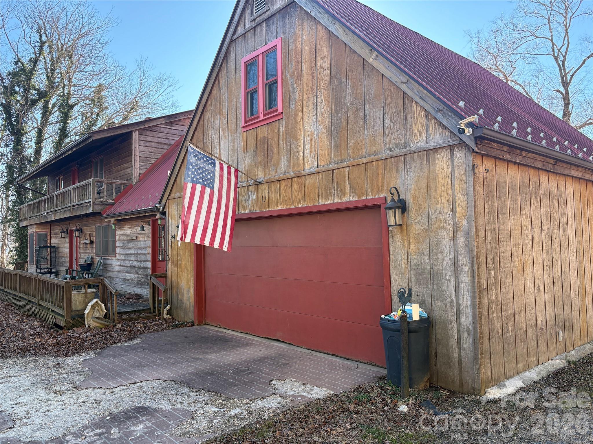 219 Rocking Horse Trail — Burnsville