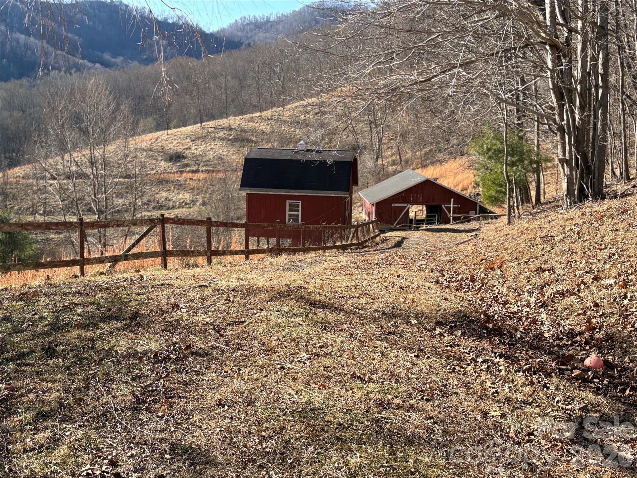 219 Rocking Horse Trail — Burnsville