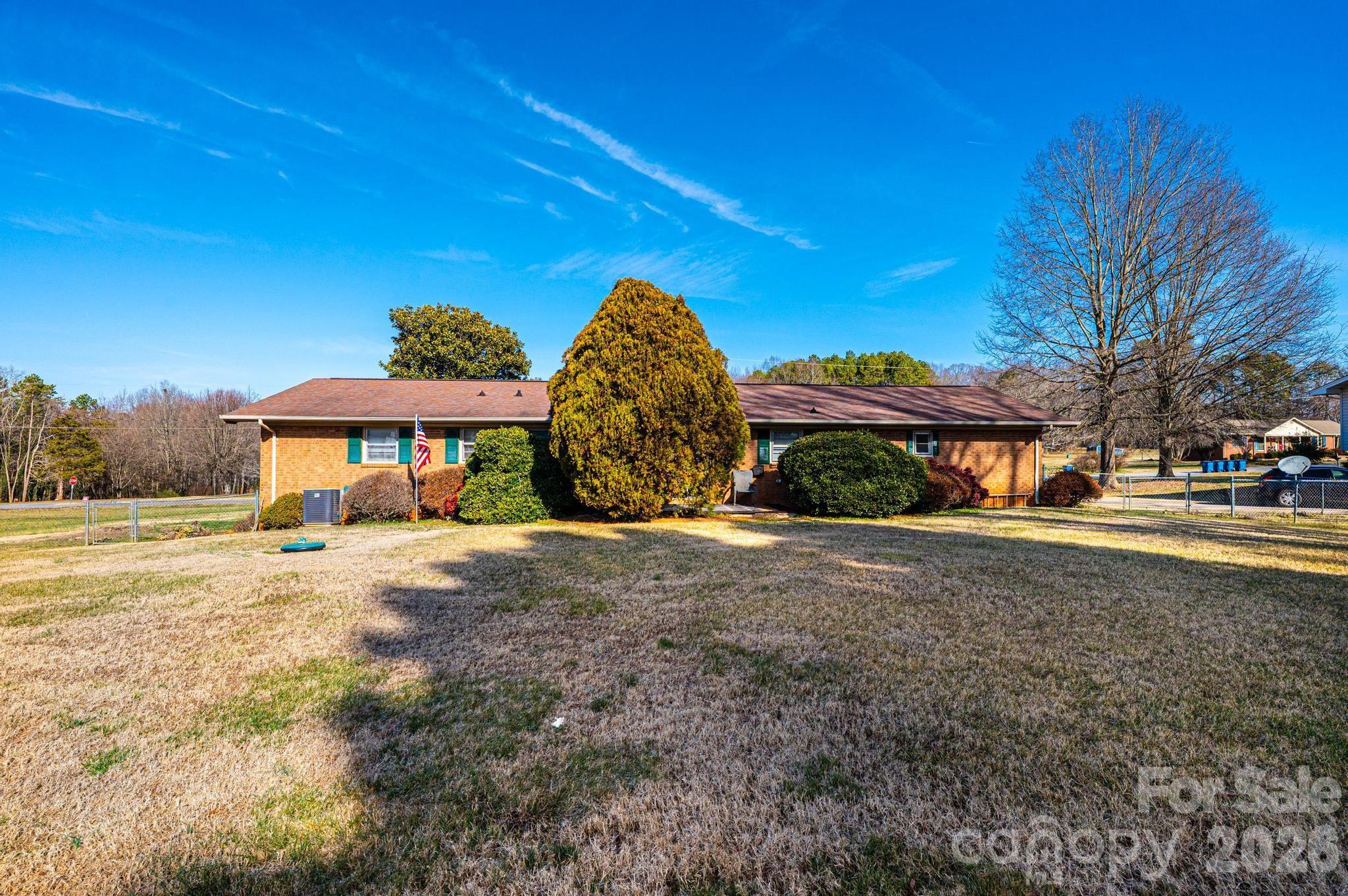 2347 Plainfield Drive — Conover