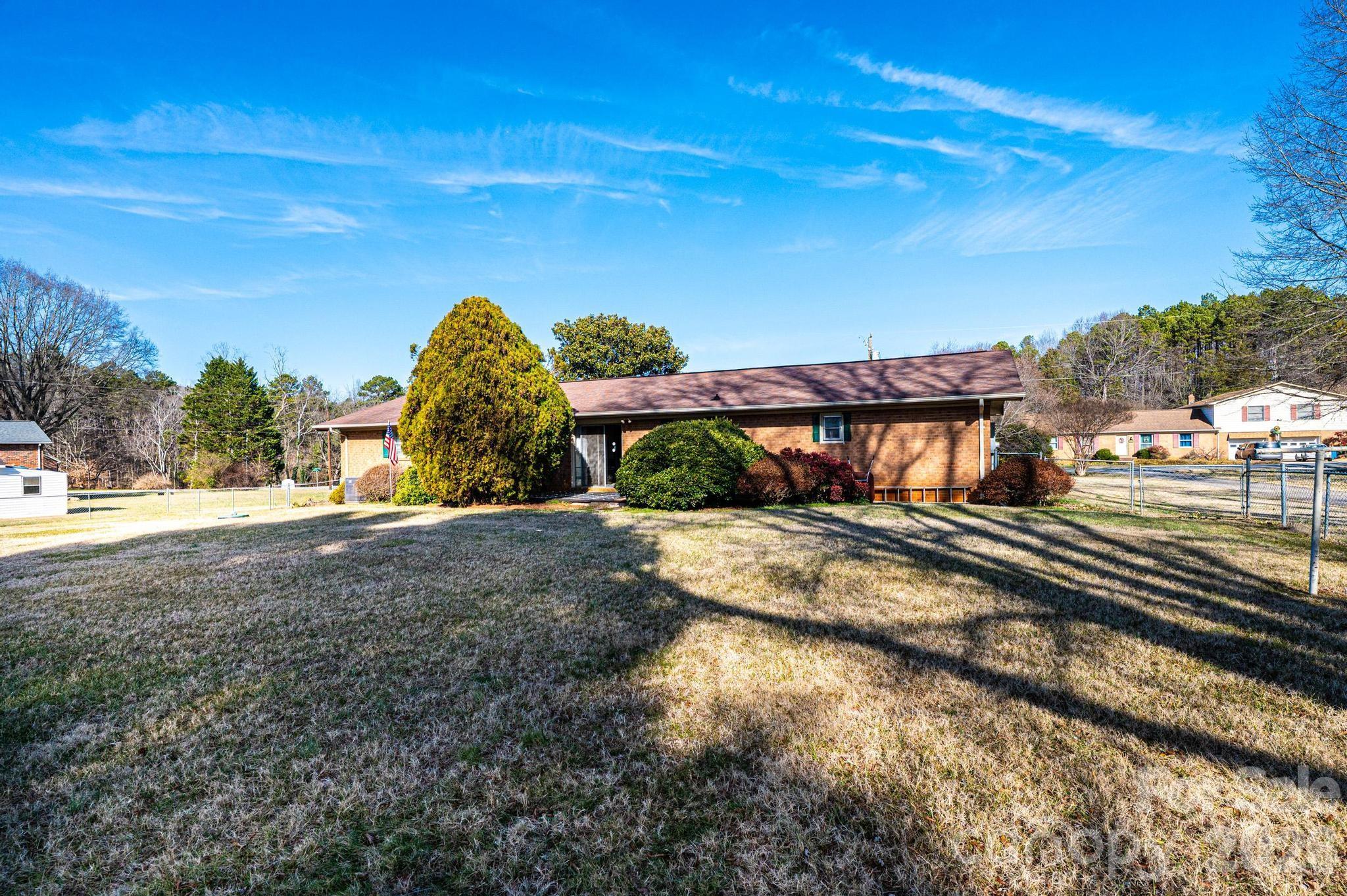 2347 Plainfield Drive — Conover