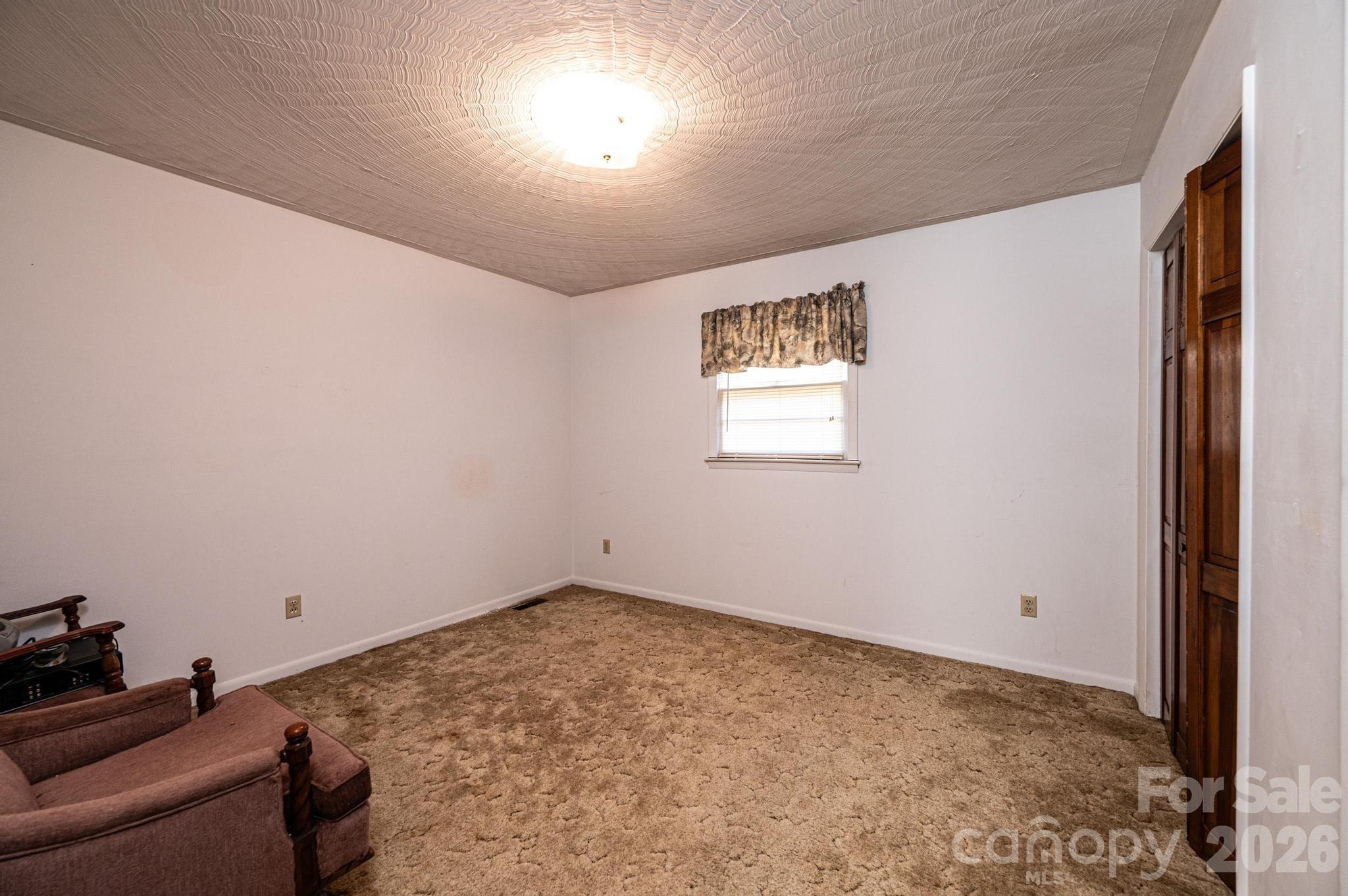 2347 Plainfield Drive — Conover