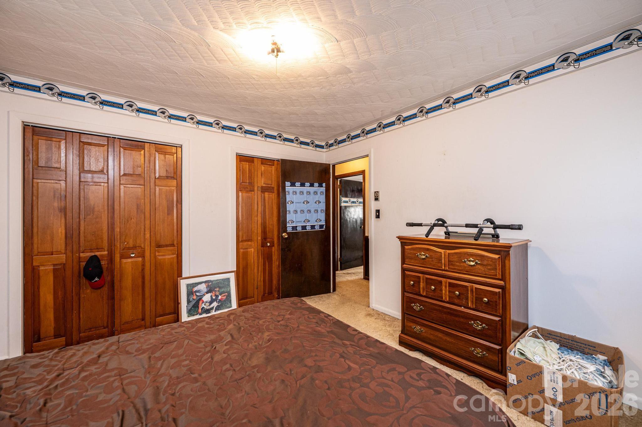 2347 Plainfield Drive — Conover