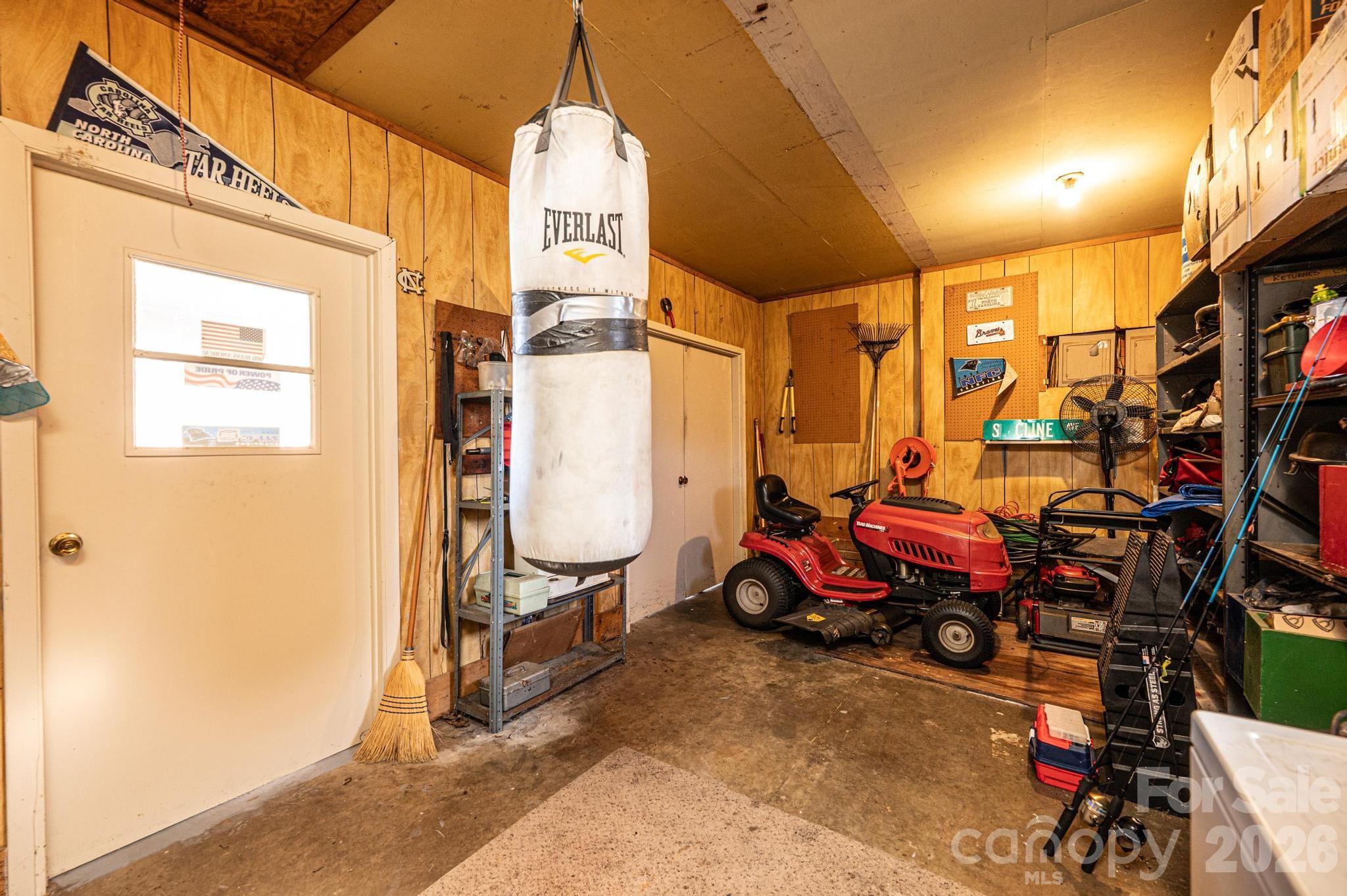 2347 Plainfield Drive — Conover