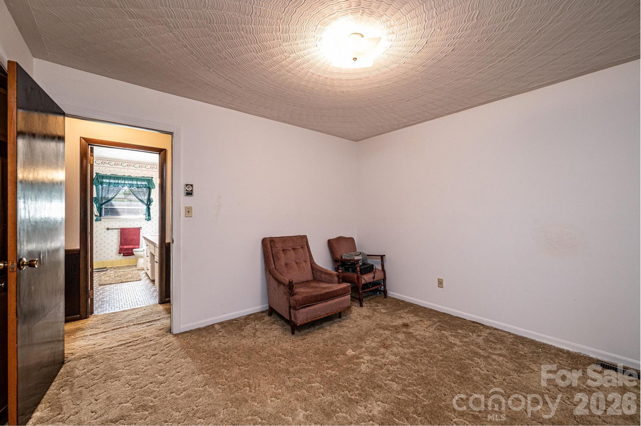 2347 Plainfield Drive — Conover