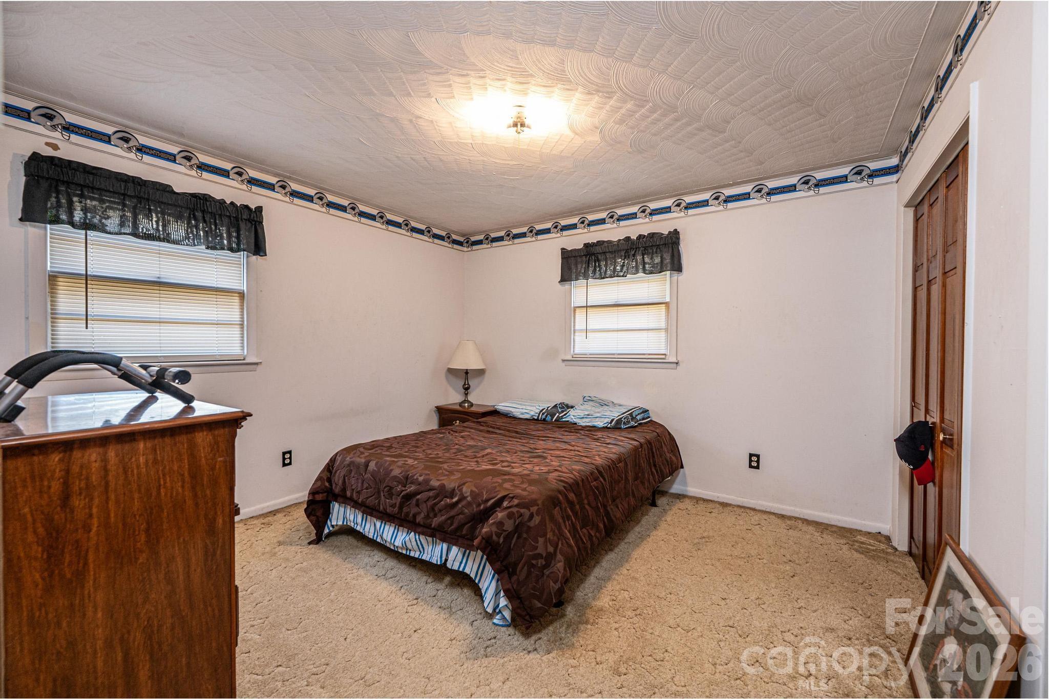 2347 Plainfield Drive — Conover