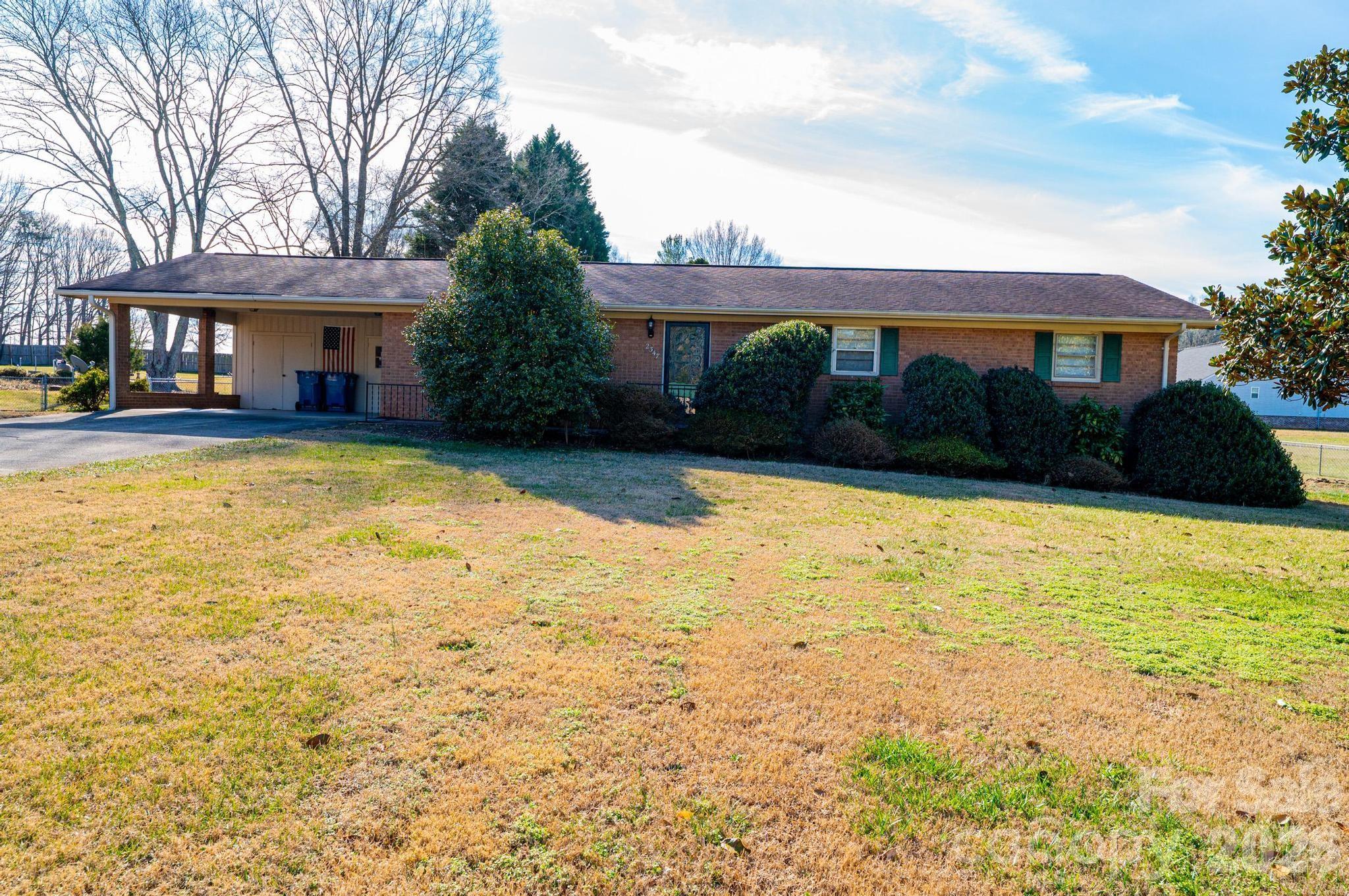 2347 Plainfield Drive — Conover