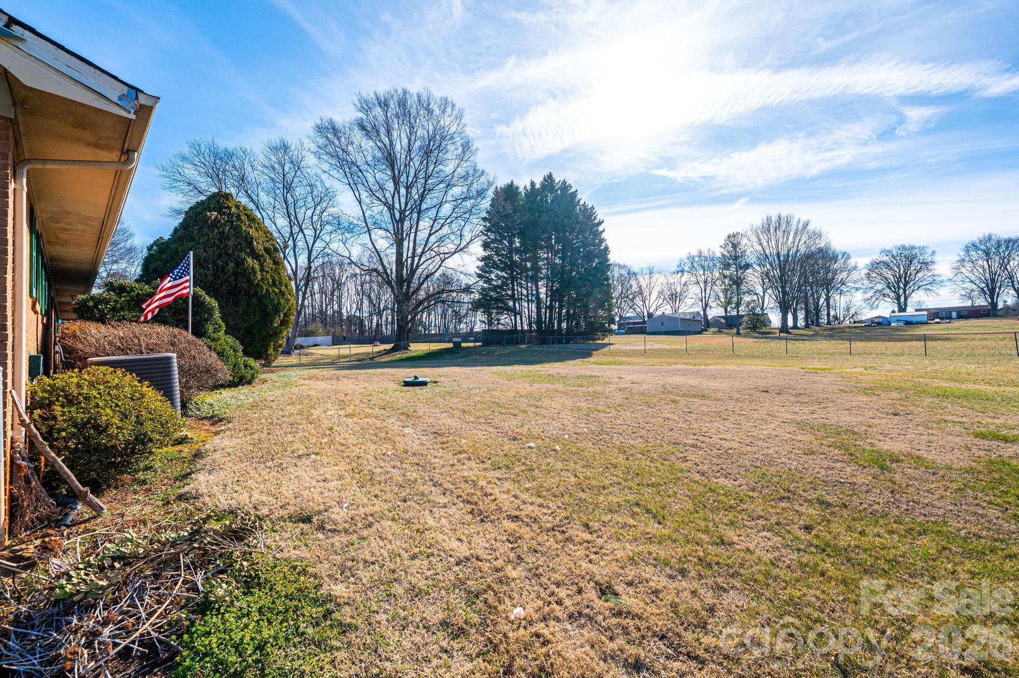 2347 Plainfield Drive — Conover