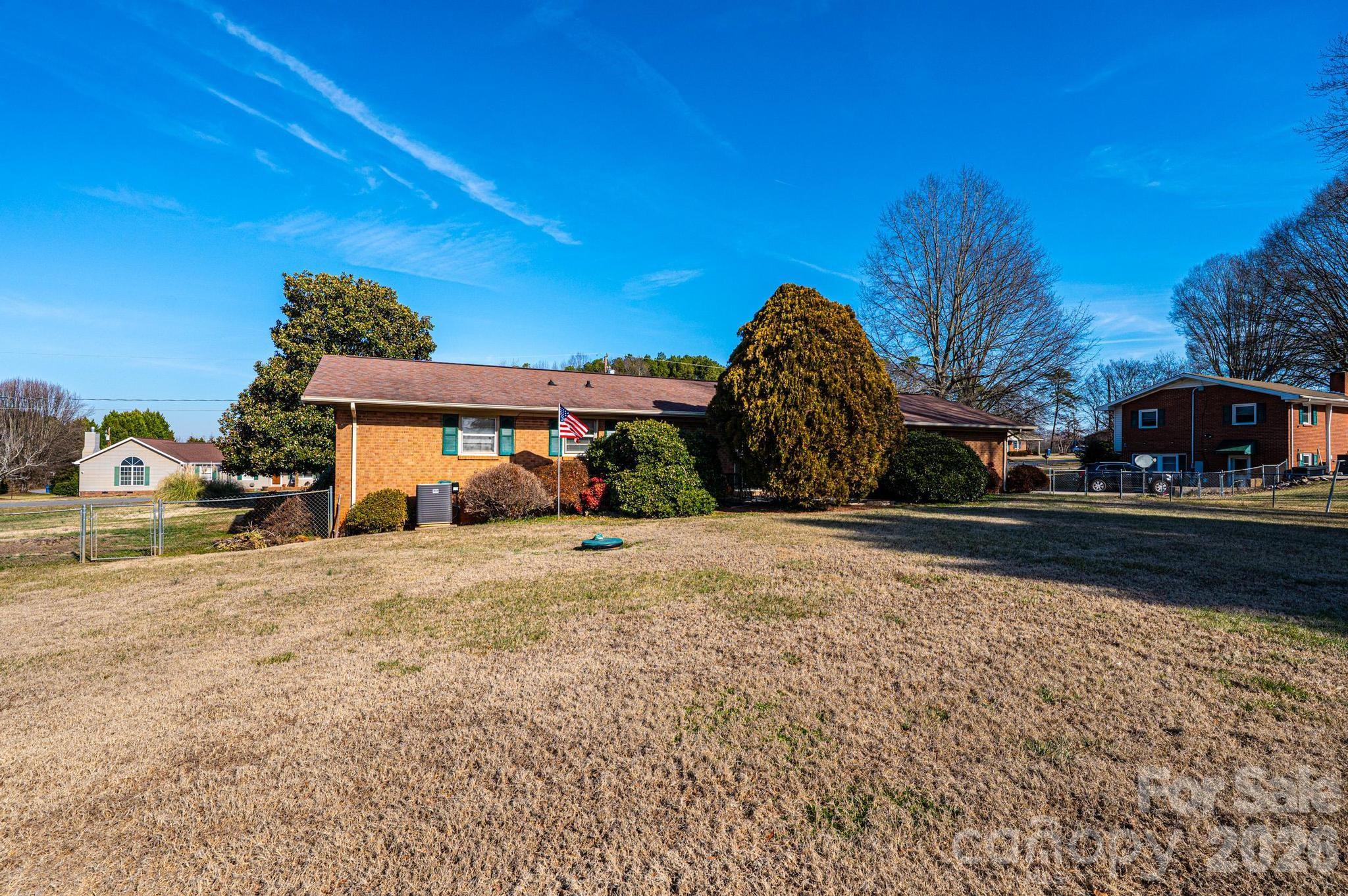 2347 Plainfield Drive — Conover