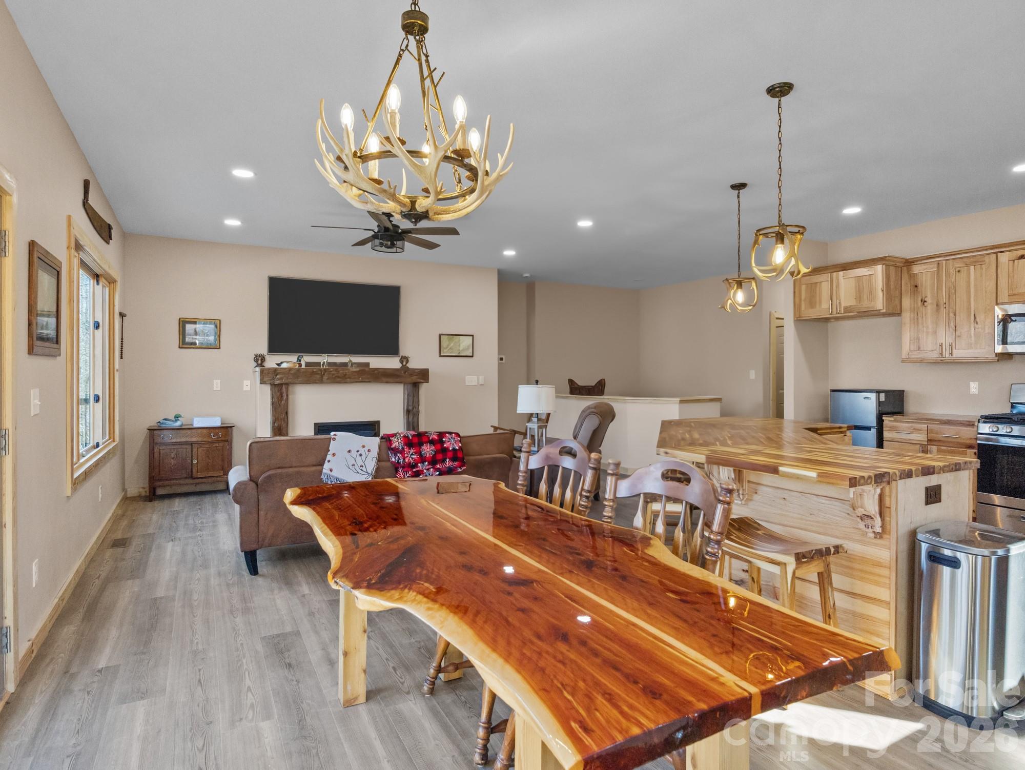 225 Aurora Lane — Tryon