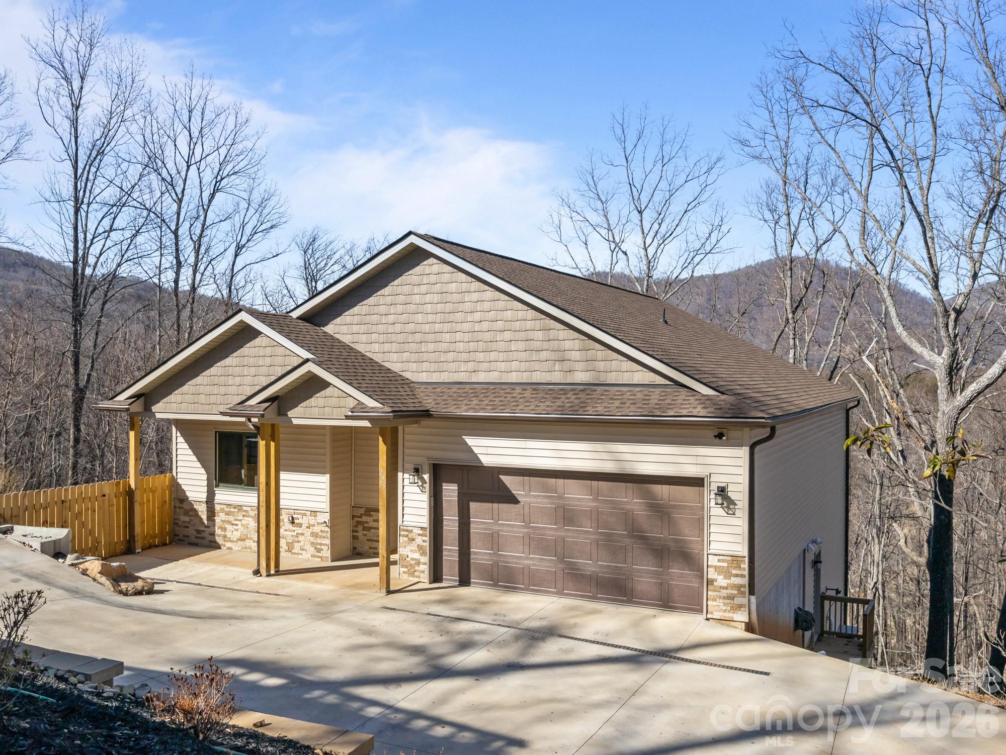 225 Aurora Lane — Tryon