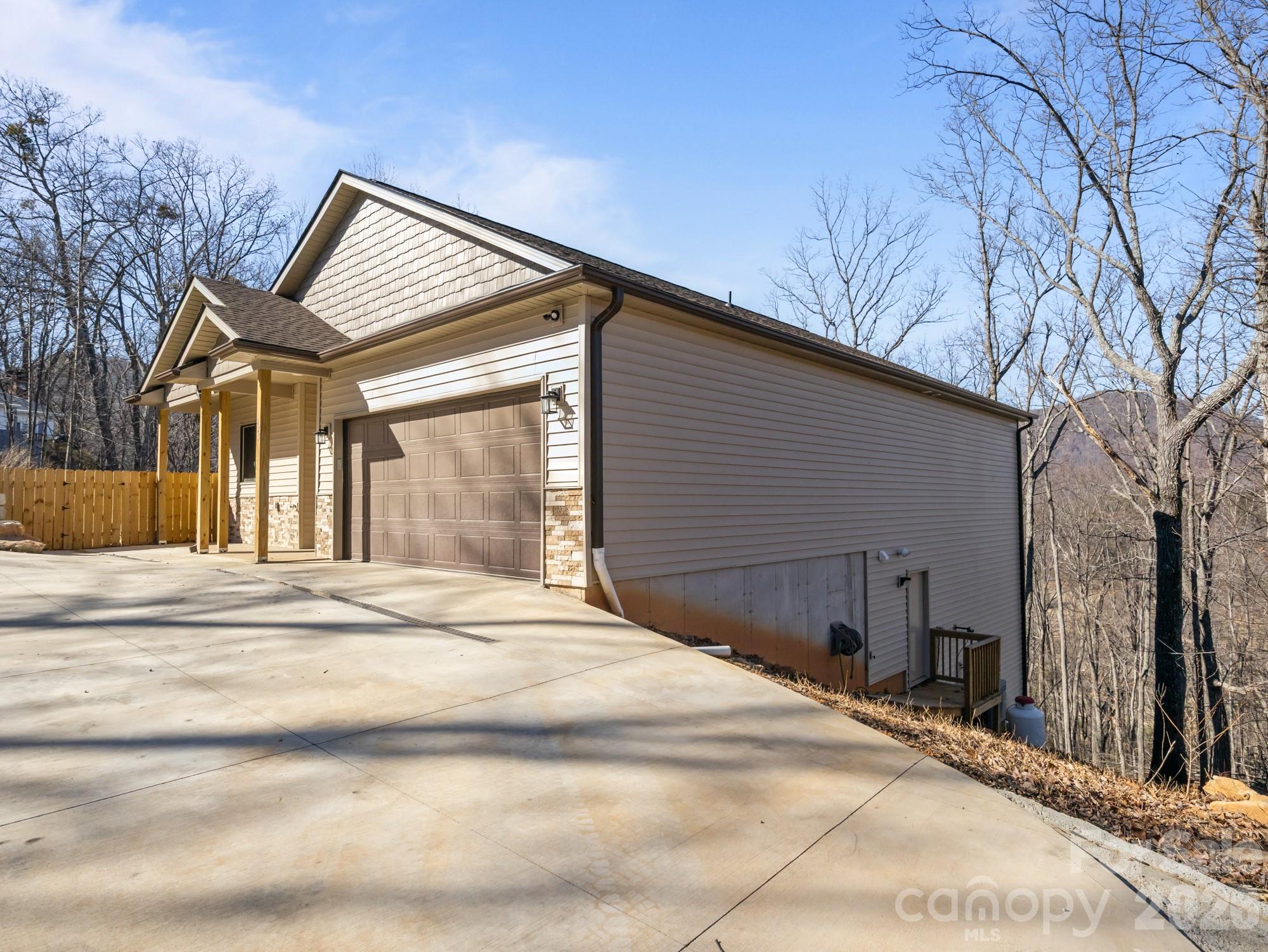 225 Aurora Lane — Tryon