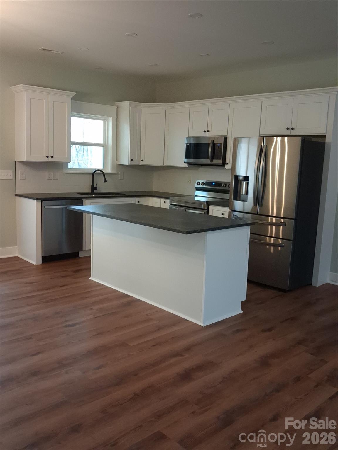 128 Hedgeline Drive — Troy