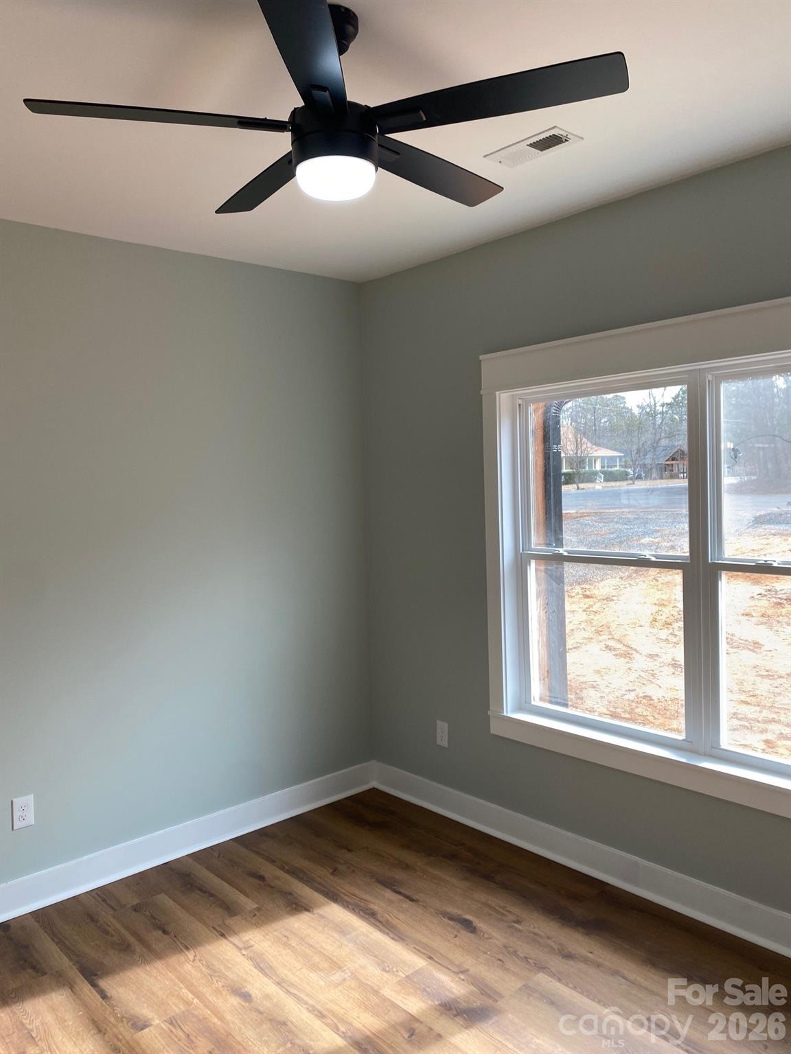 128 Hedgeline Drive — Troy