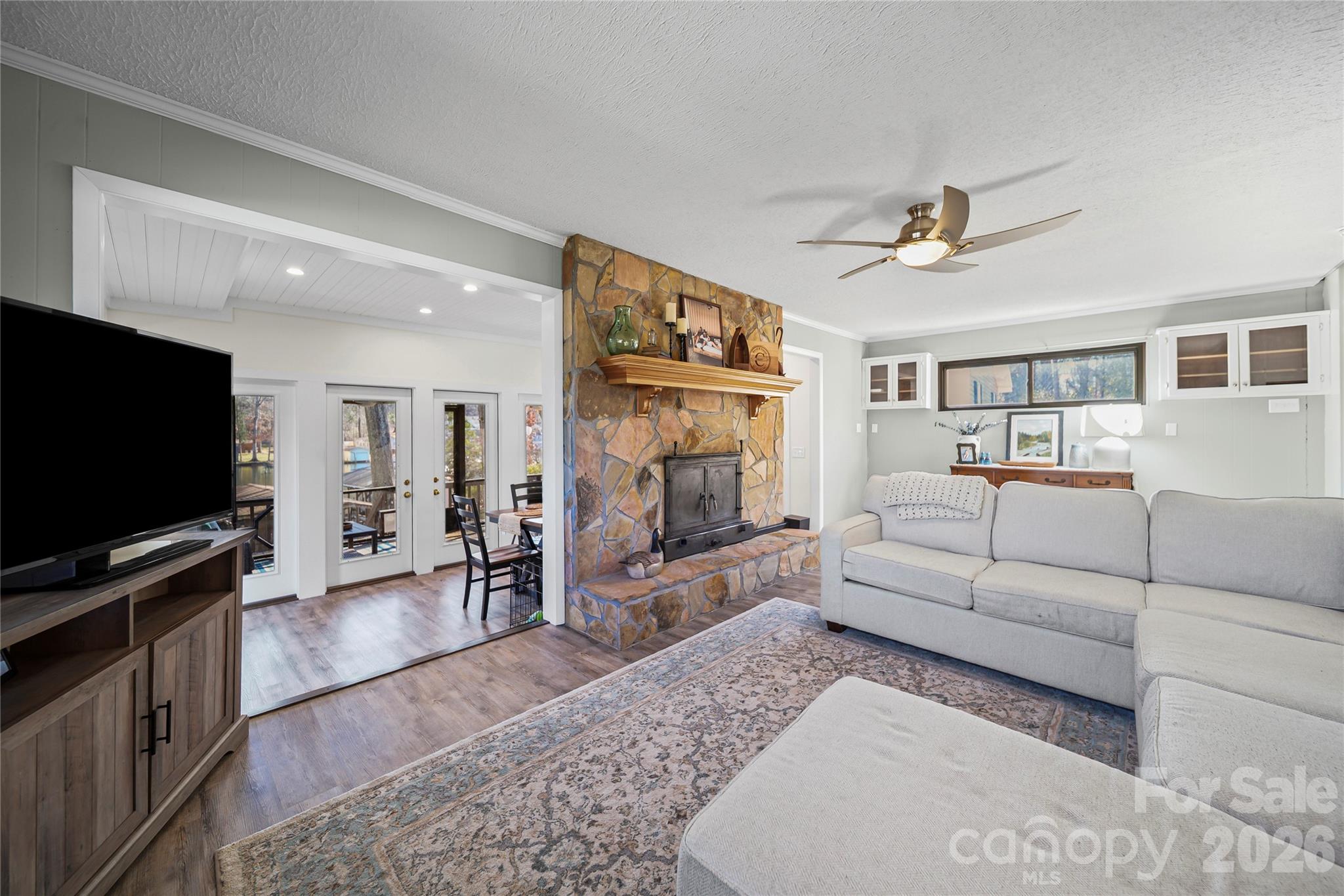 162 Vineyard Road — Norwood