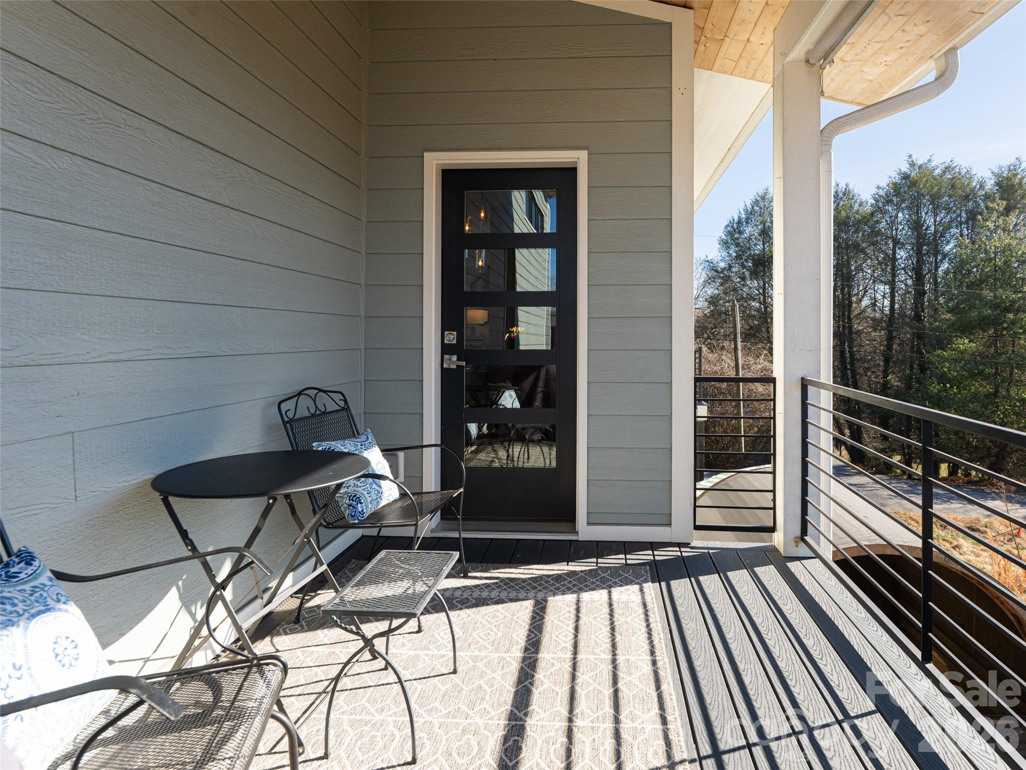 89 Vance Crescent Extension — Asheville