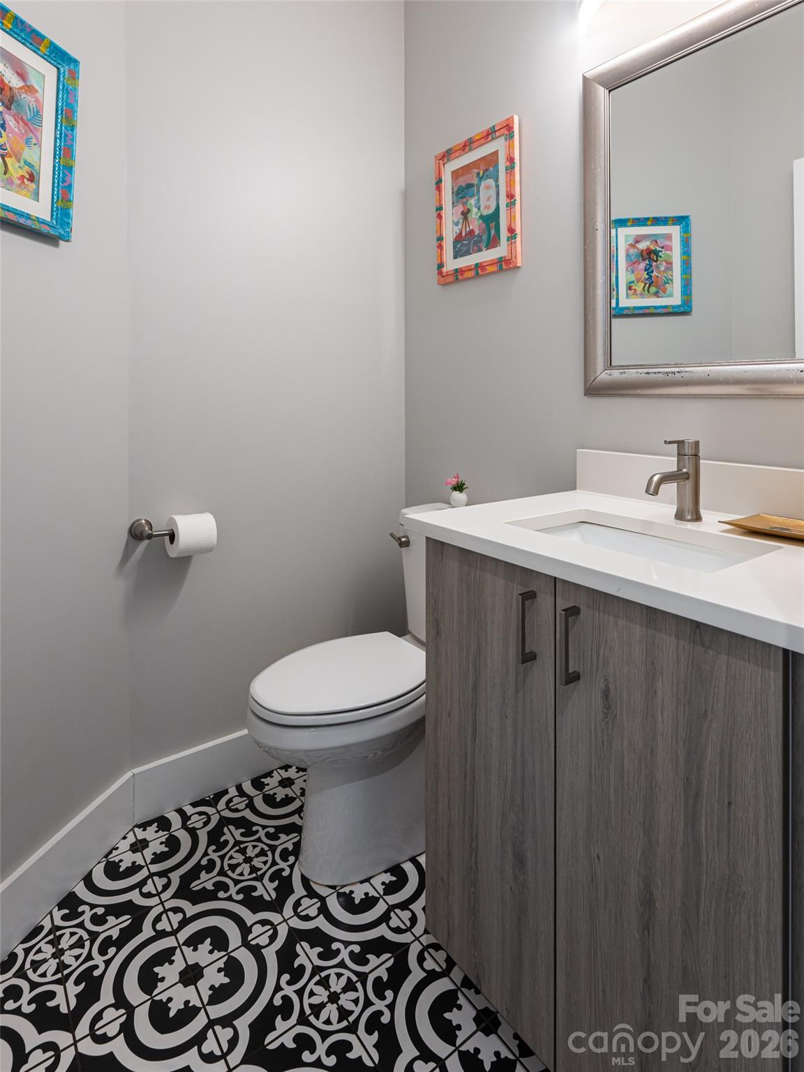 89 Vance Crescent Extension — Asheville