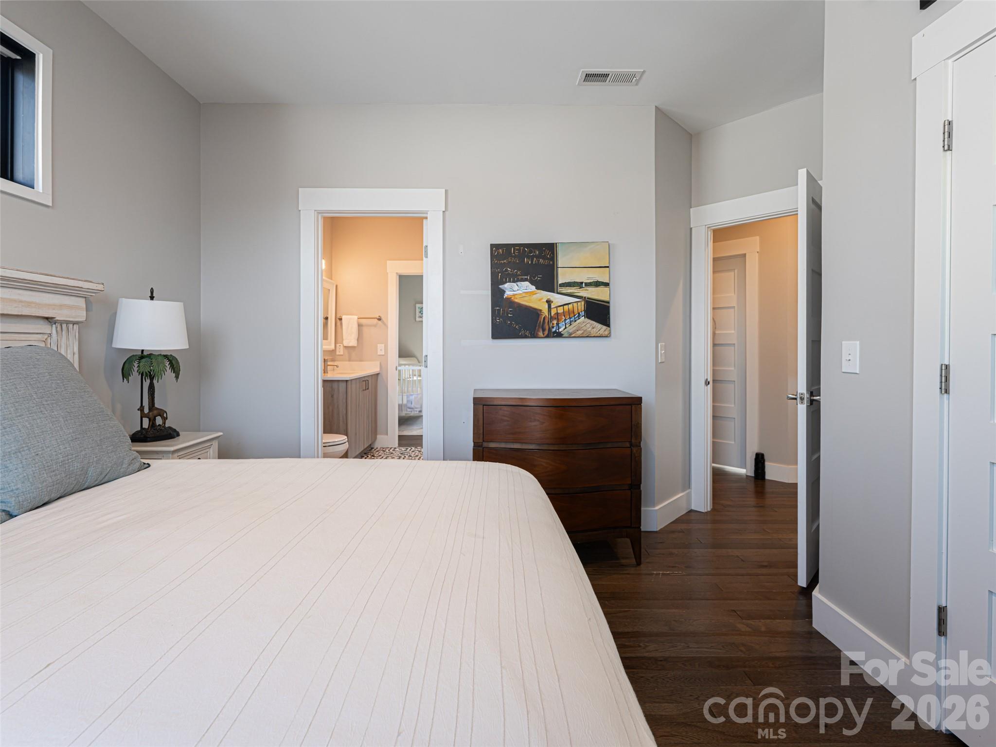 89 Vance Crescent Extension — Asheville