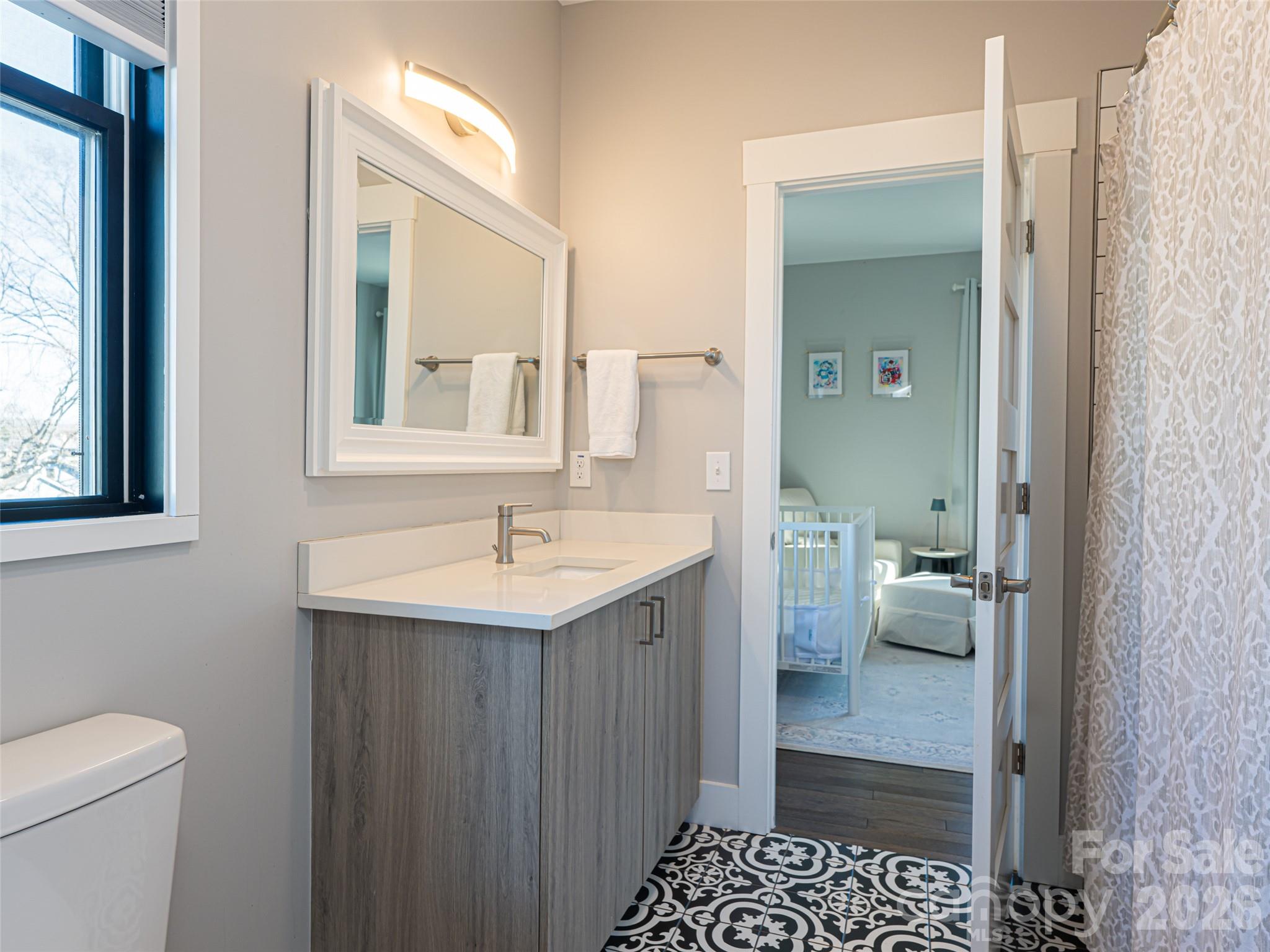 89 Vance Crescent Extension — Asheville