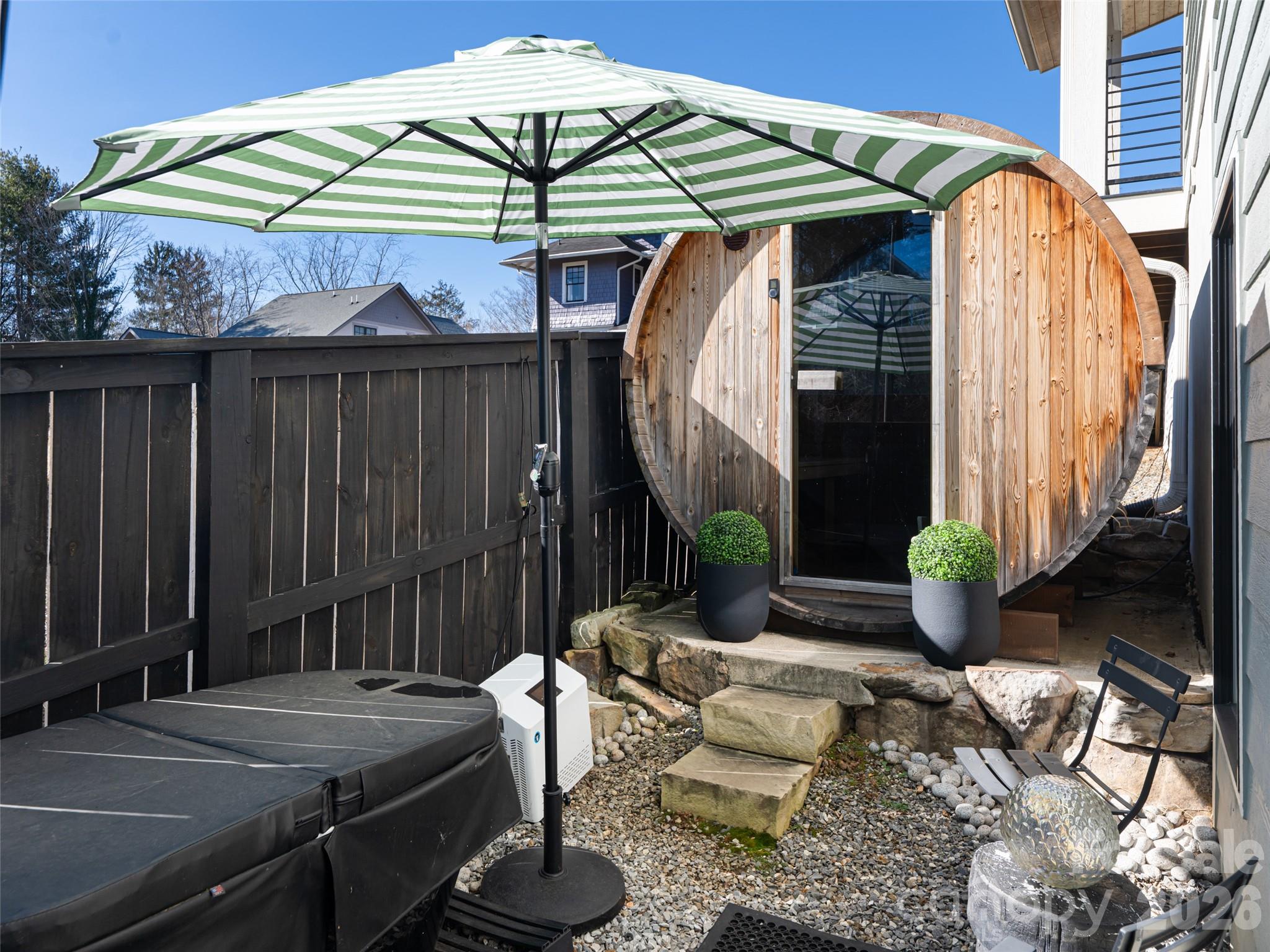 89 Vance Crescent Extension — Asheville
