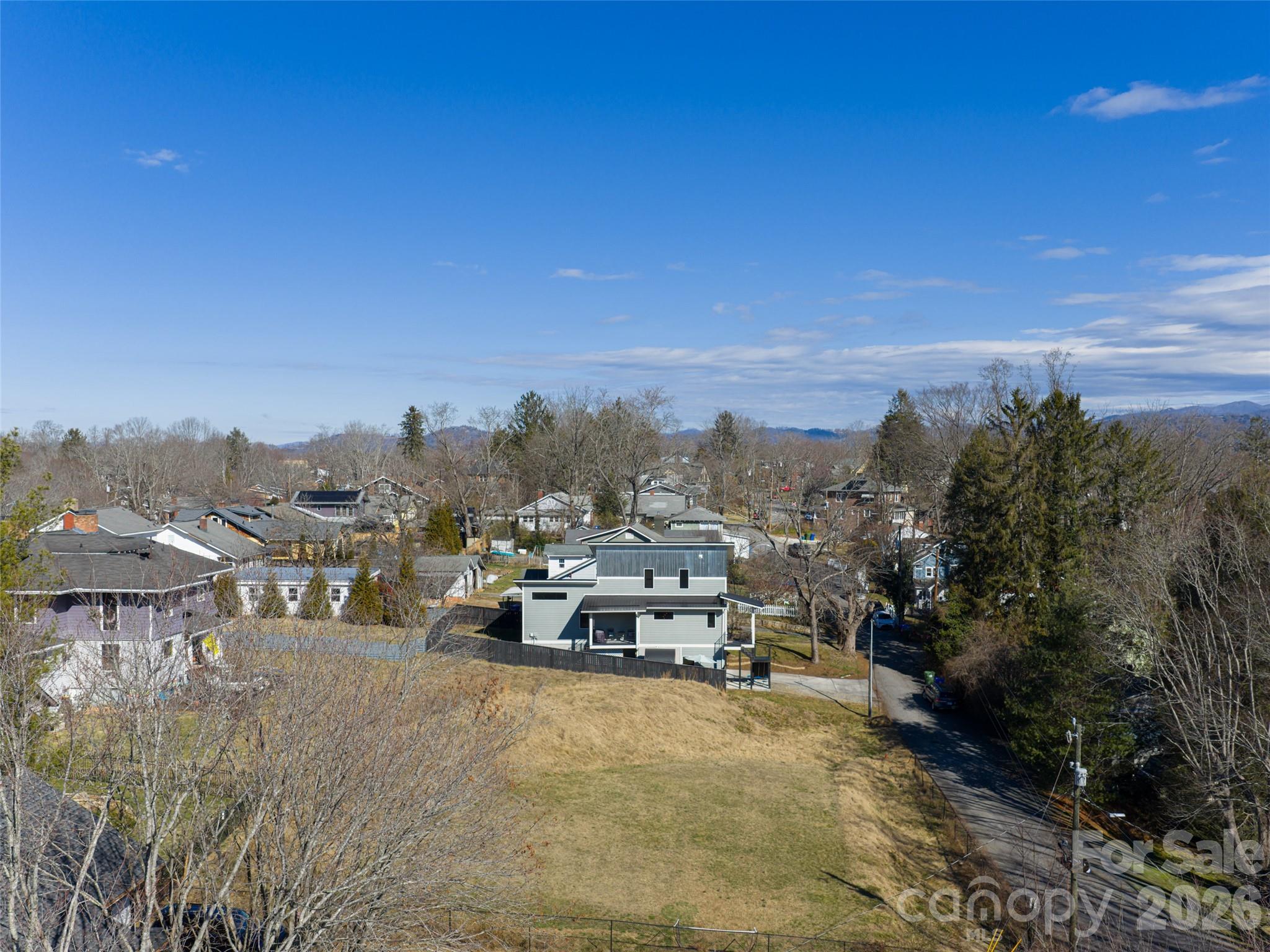 89 Vance Crescent Extension — Asheville