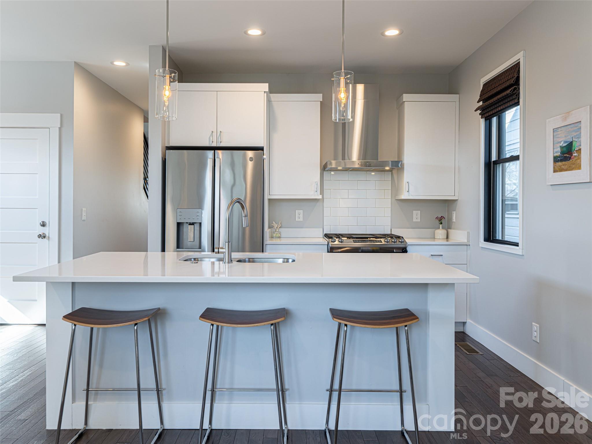 89 Vance Crescent Extension — Asheville