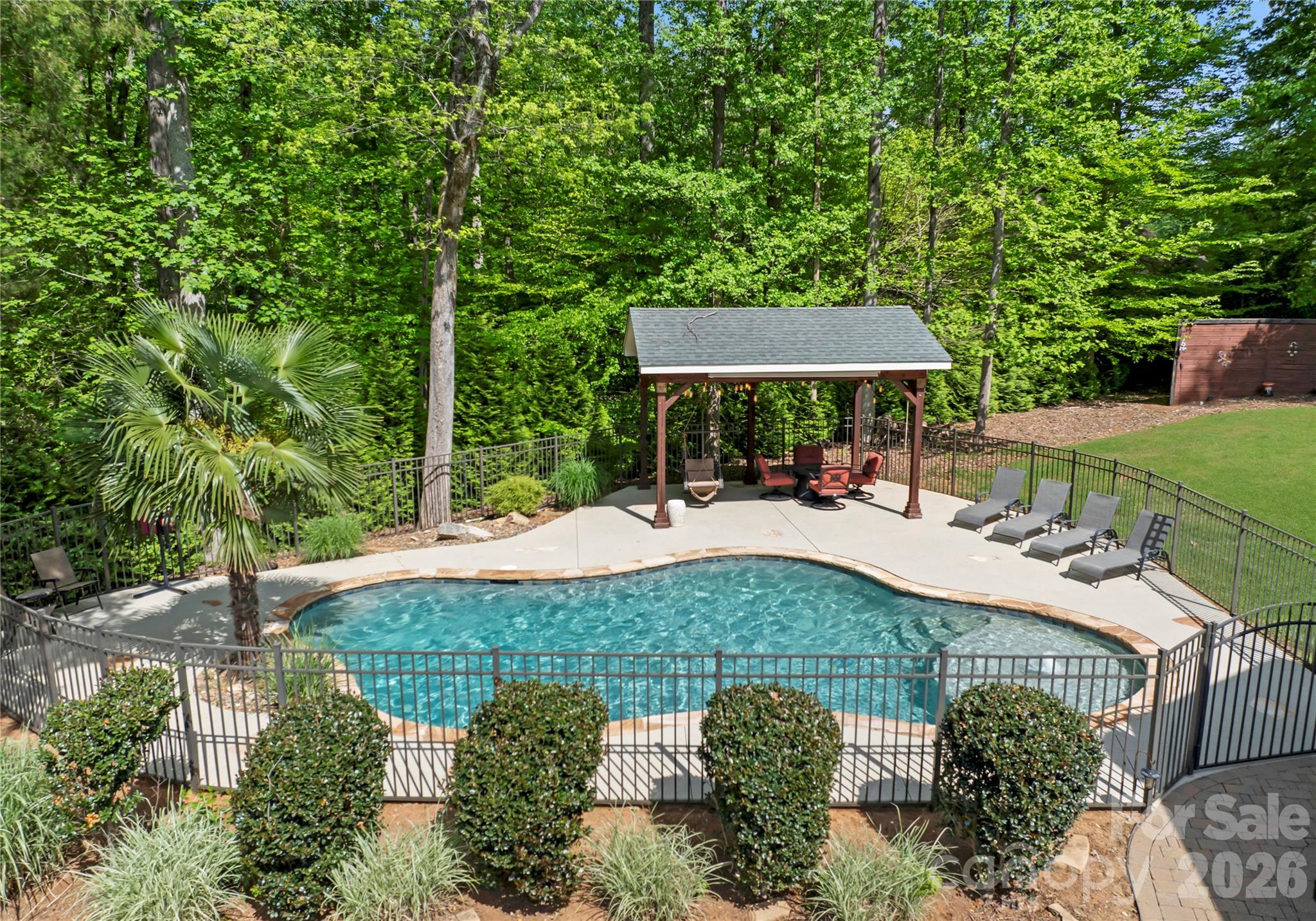 860 Arrow Point Lane — Davidson
