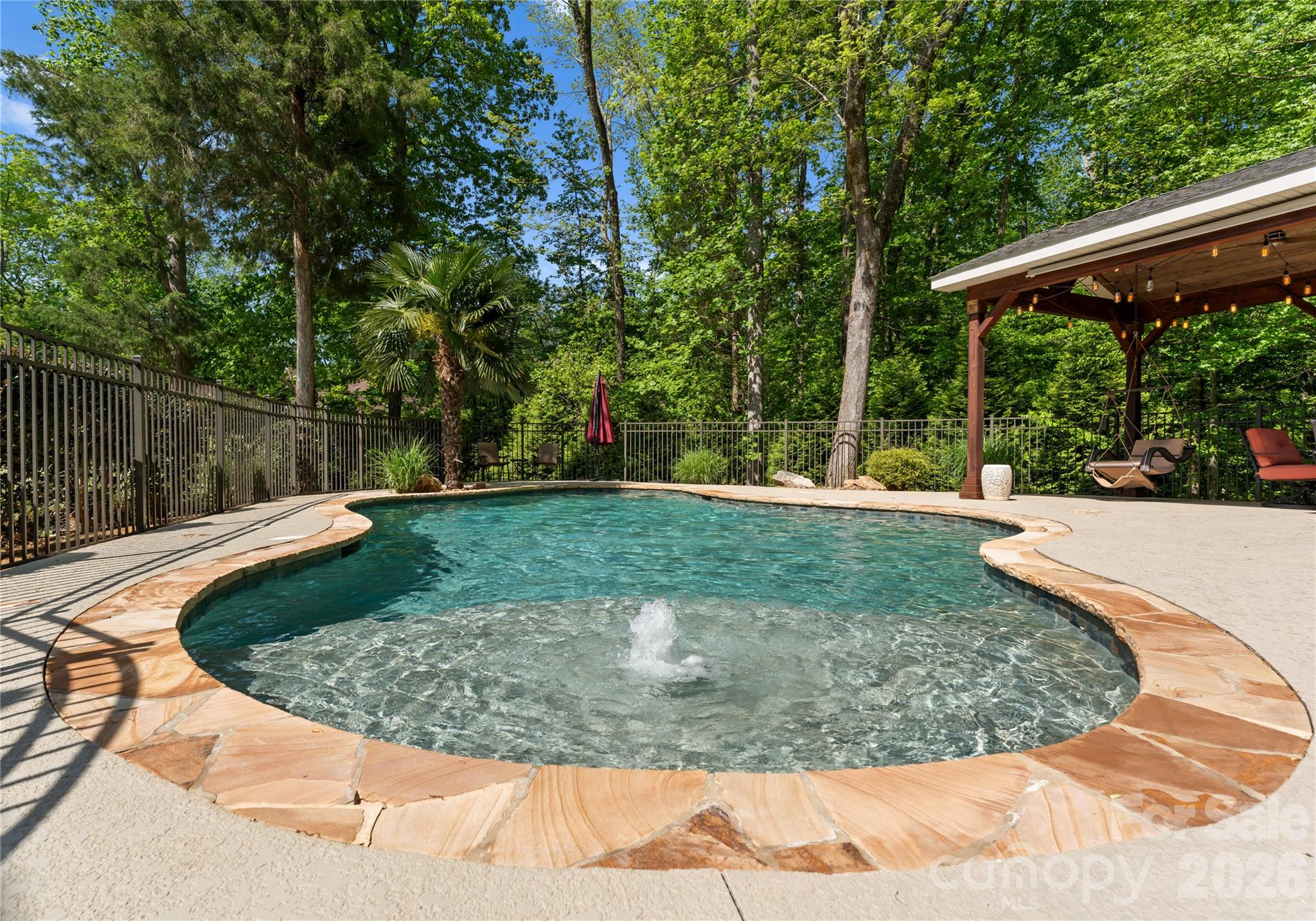 860 Arrow Point Lane — Davidson