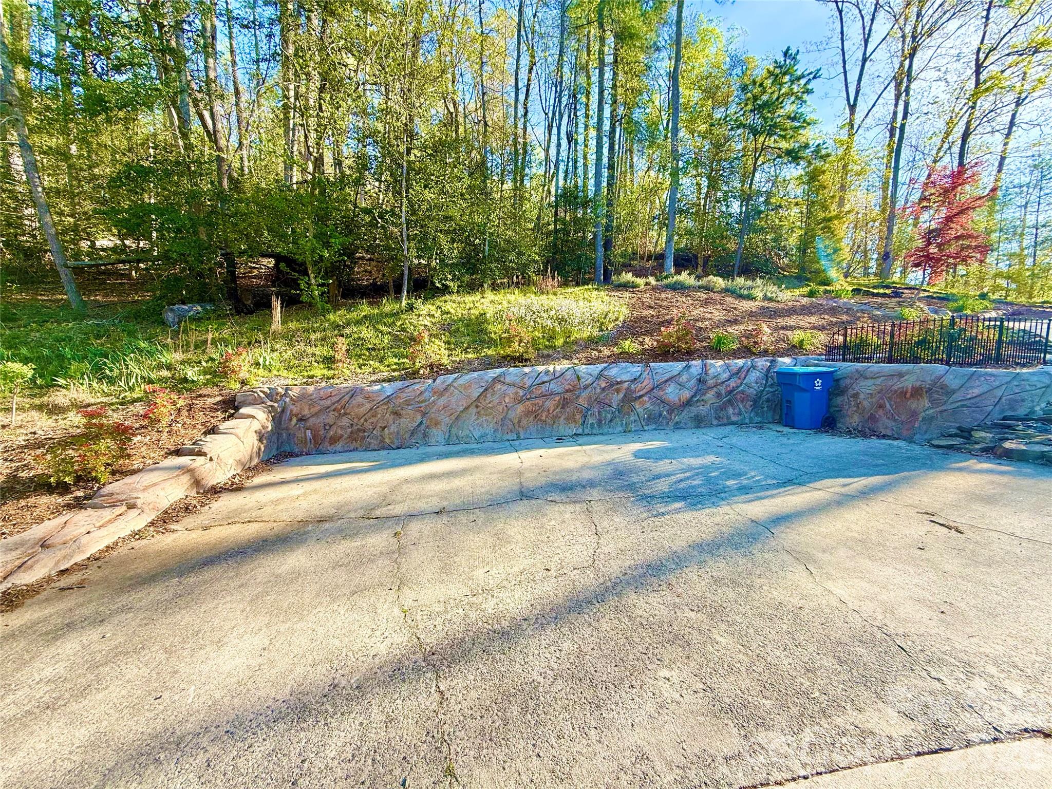 3132 Stoney Brook Drive — Lenoir