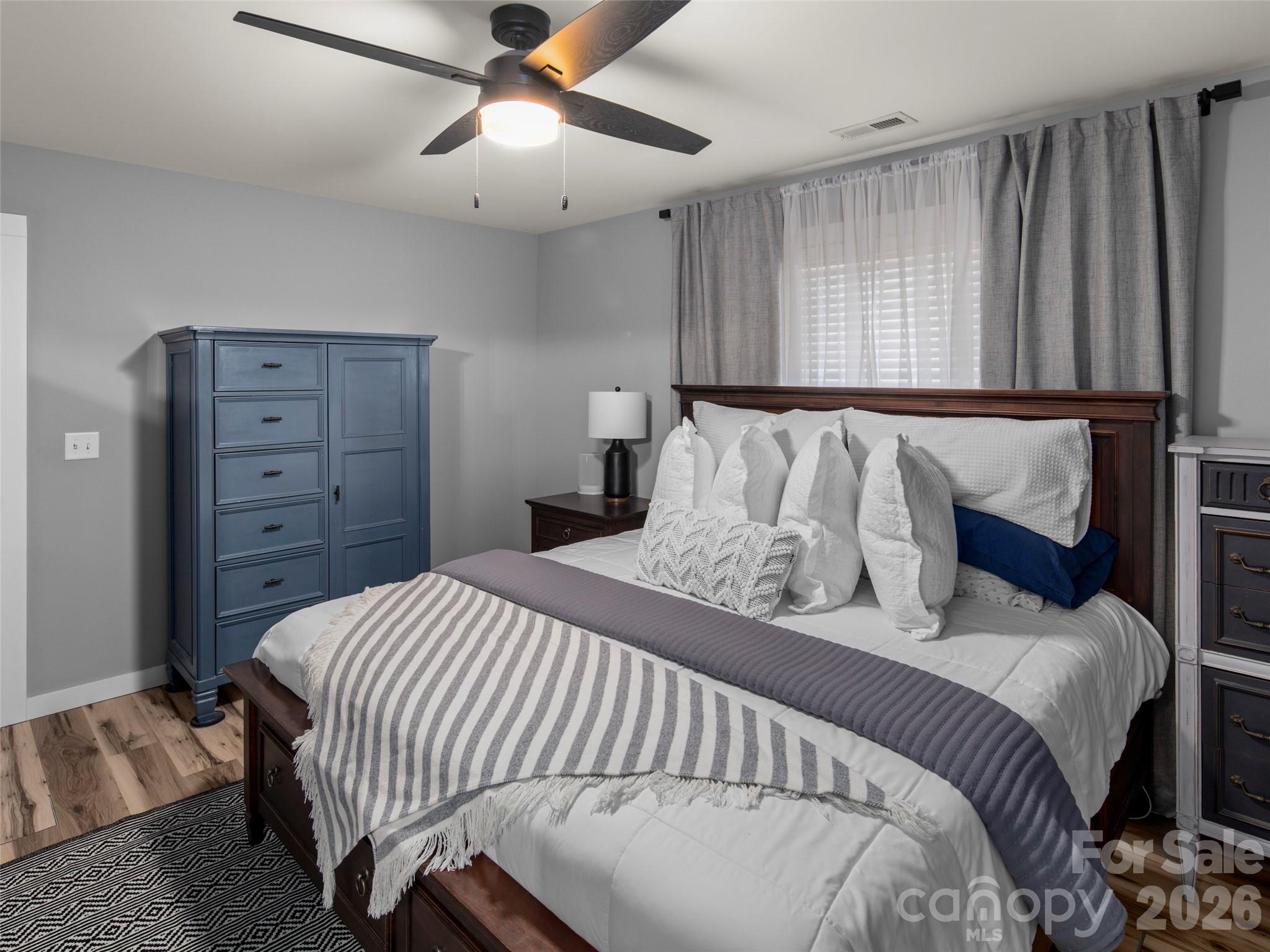 127 Walt Drive — Hendersonville
