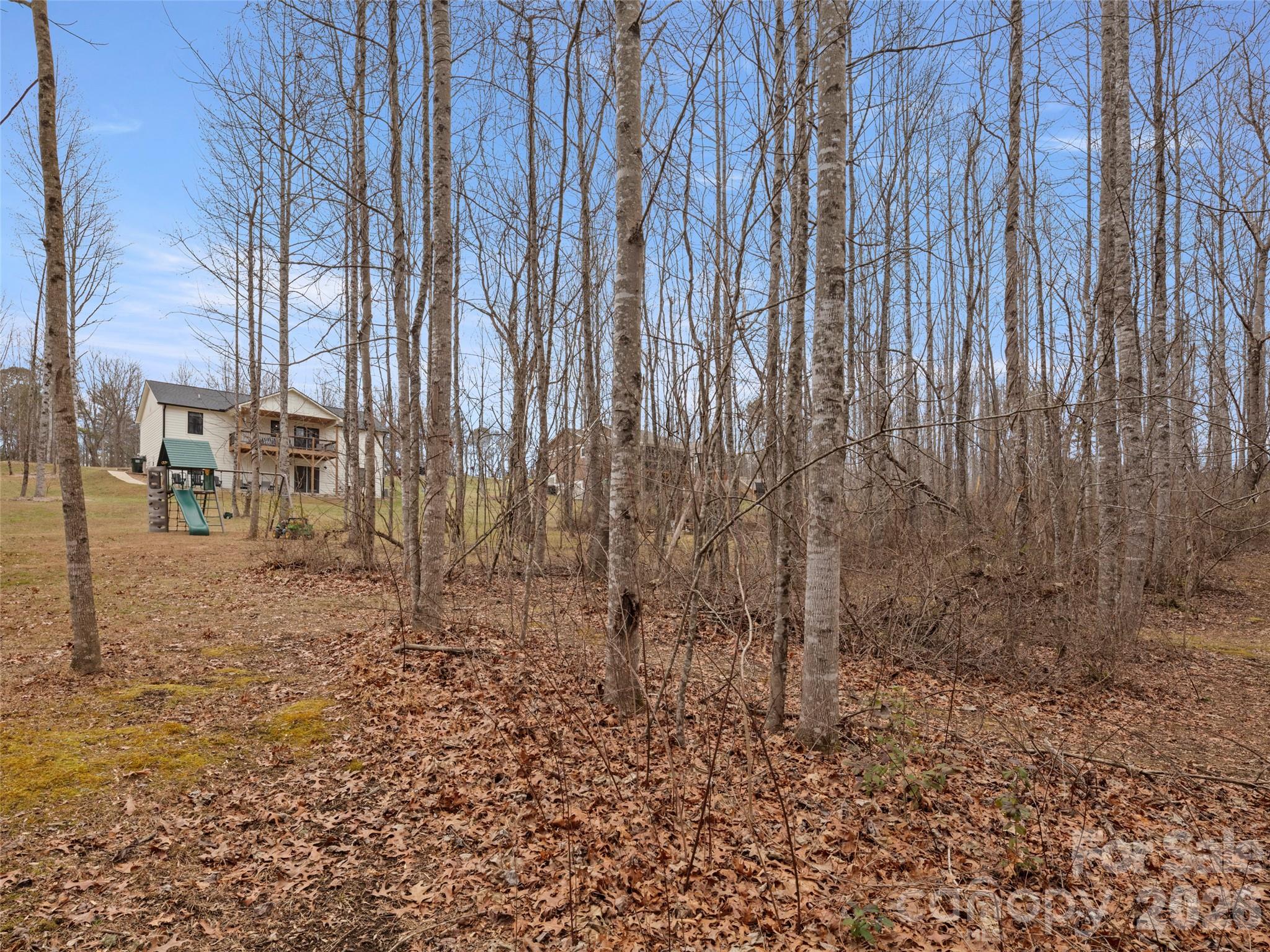 127 Walt Drive — Hendersonville