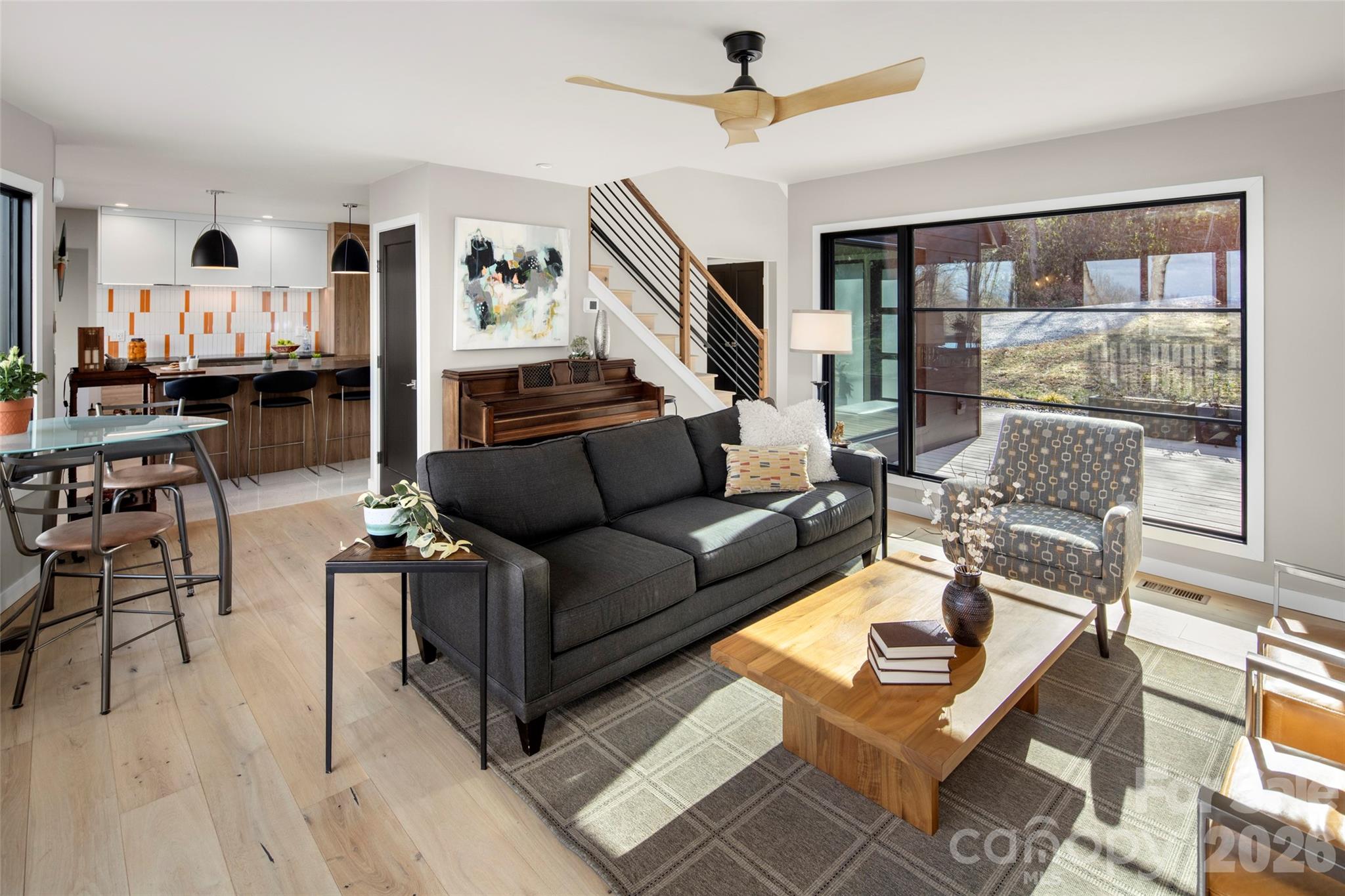 1202 Davis Mountain Road — Hendersonville