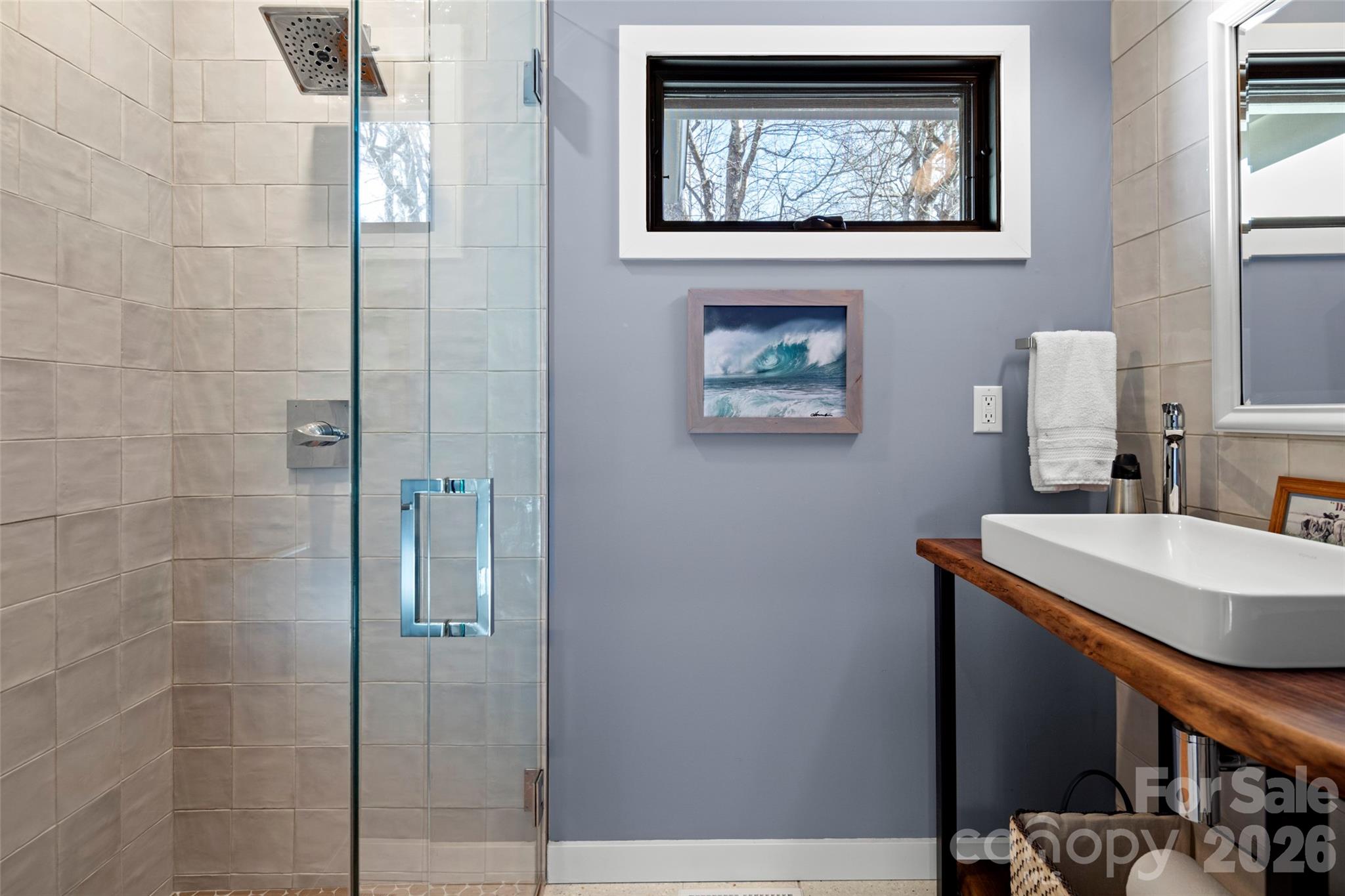1202 Davis Mountain Road — Hendersonville
