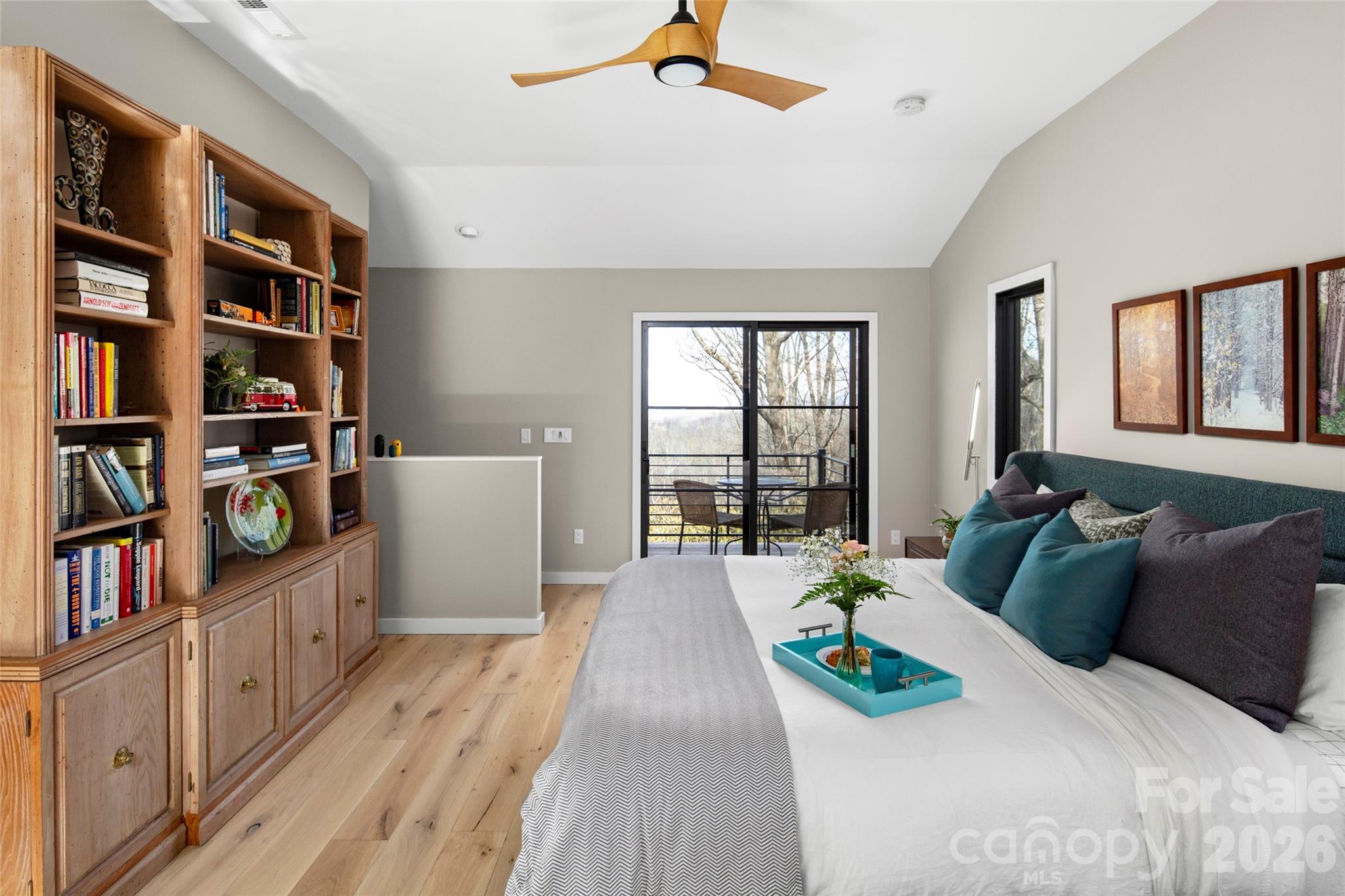 1202 Davis Mountain Road — Hendersonville