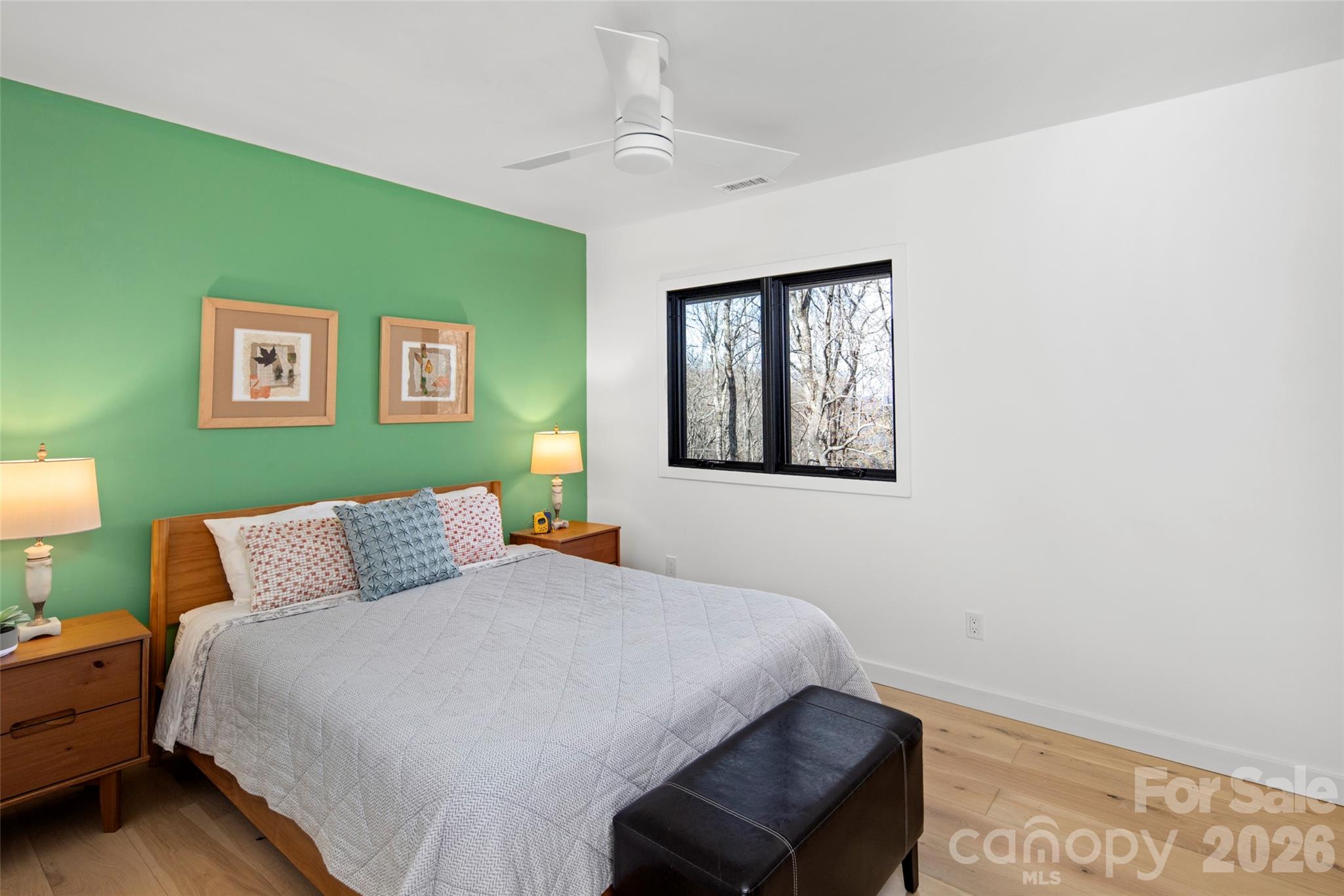 1202 Davis Mountain Road — Hendersonville