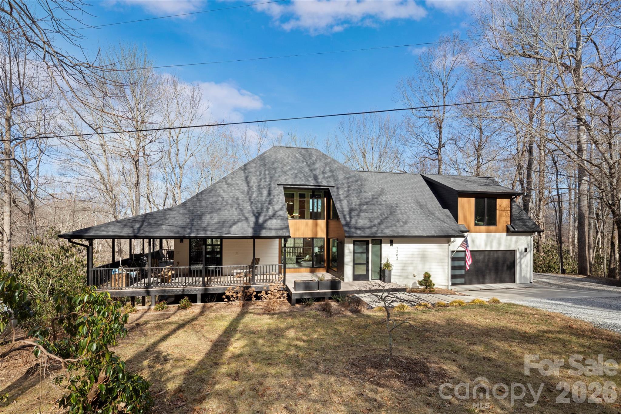 1202 Davis Mountain Road — Hendersonville