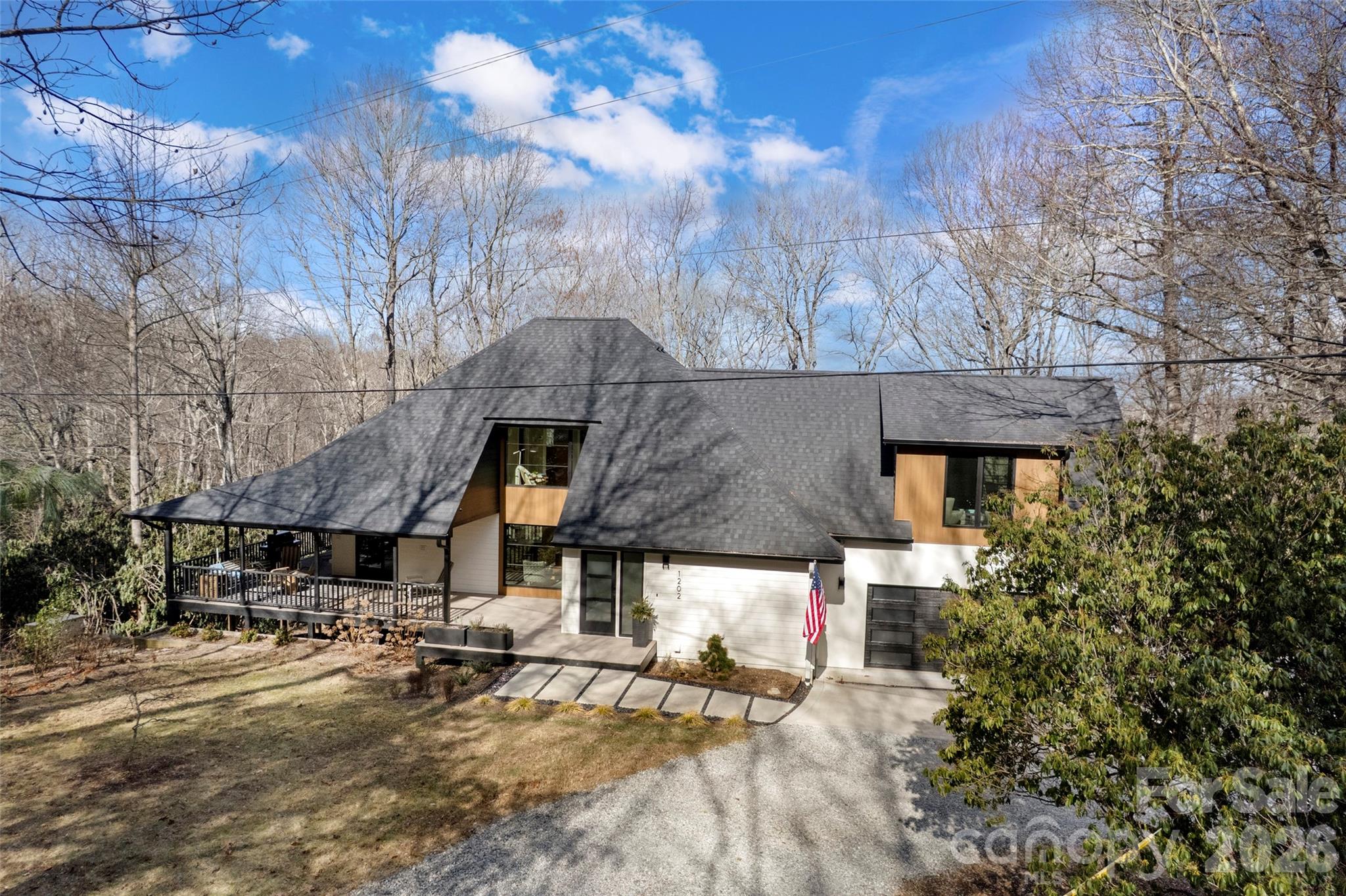 1202 Davis Mountain Road — Hendersonville