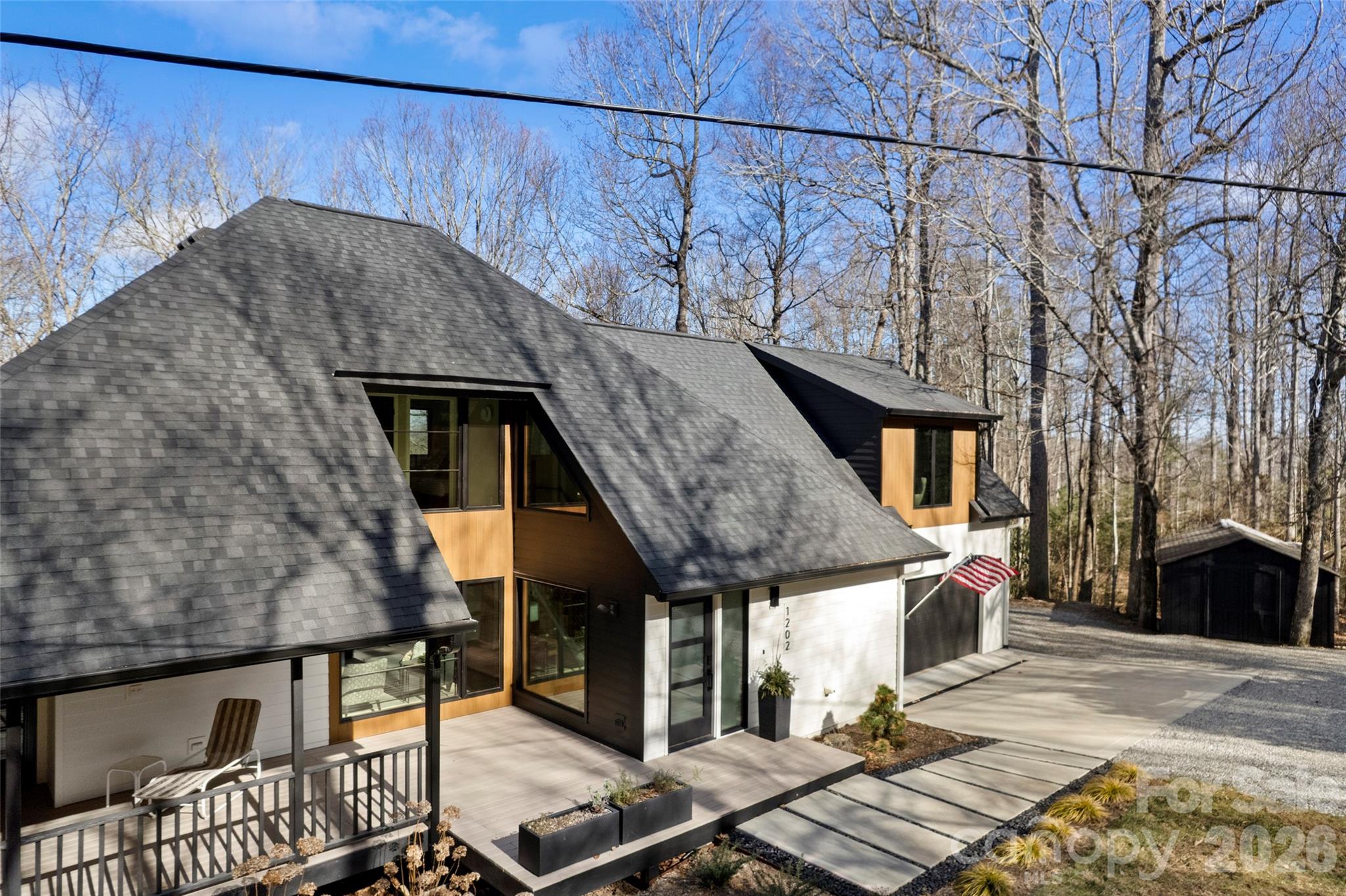 1202 Davis Mountain Road — Hendersonville