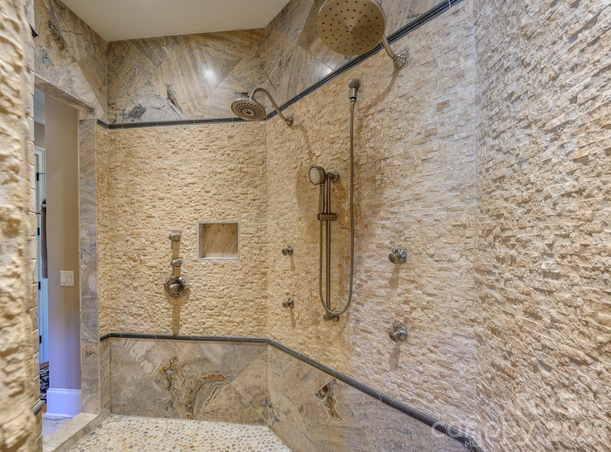 4246 Sigmon Cove Lane — Terrell