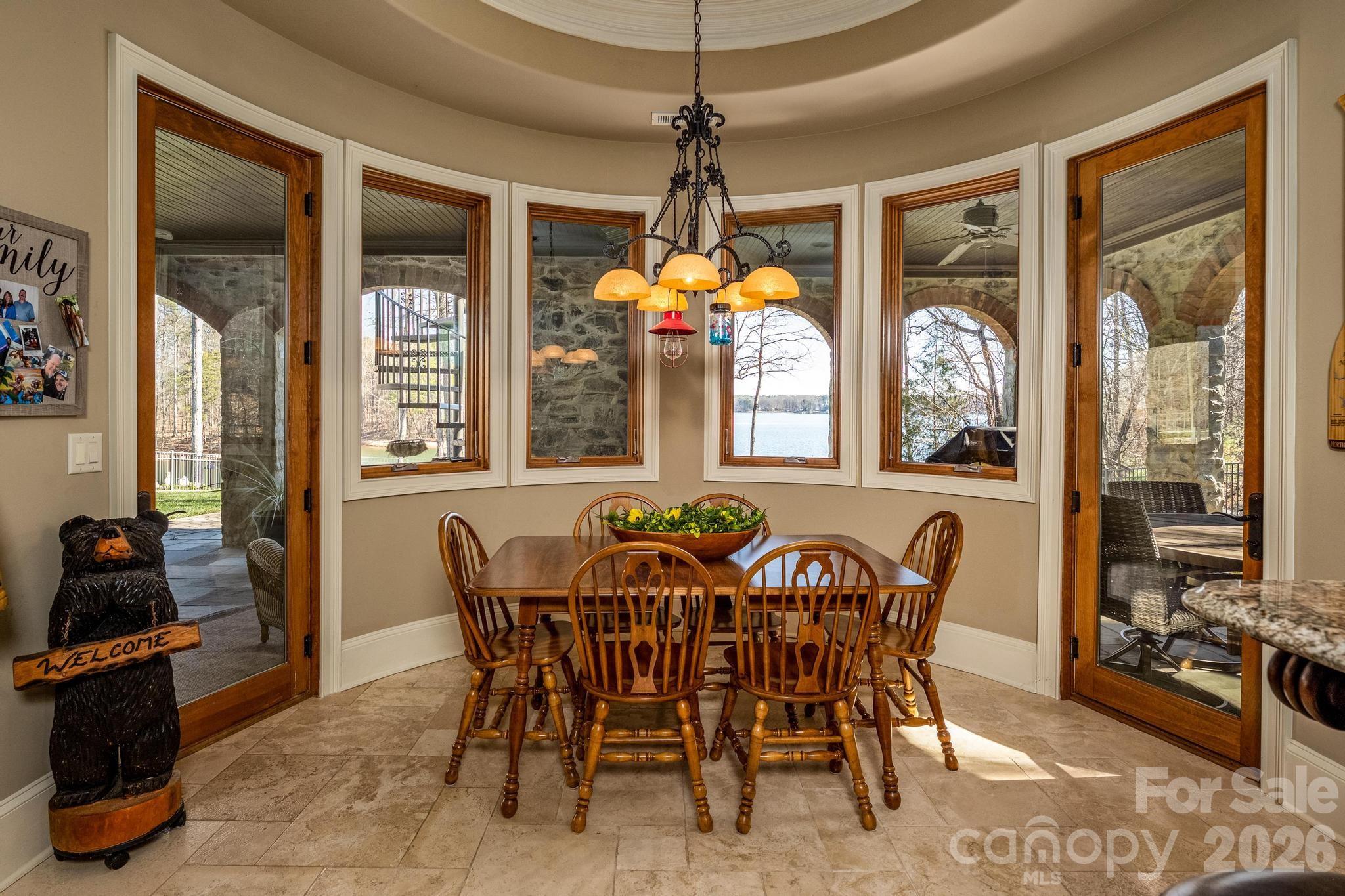 4246 Sigmon Cove Lane — Terrell