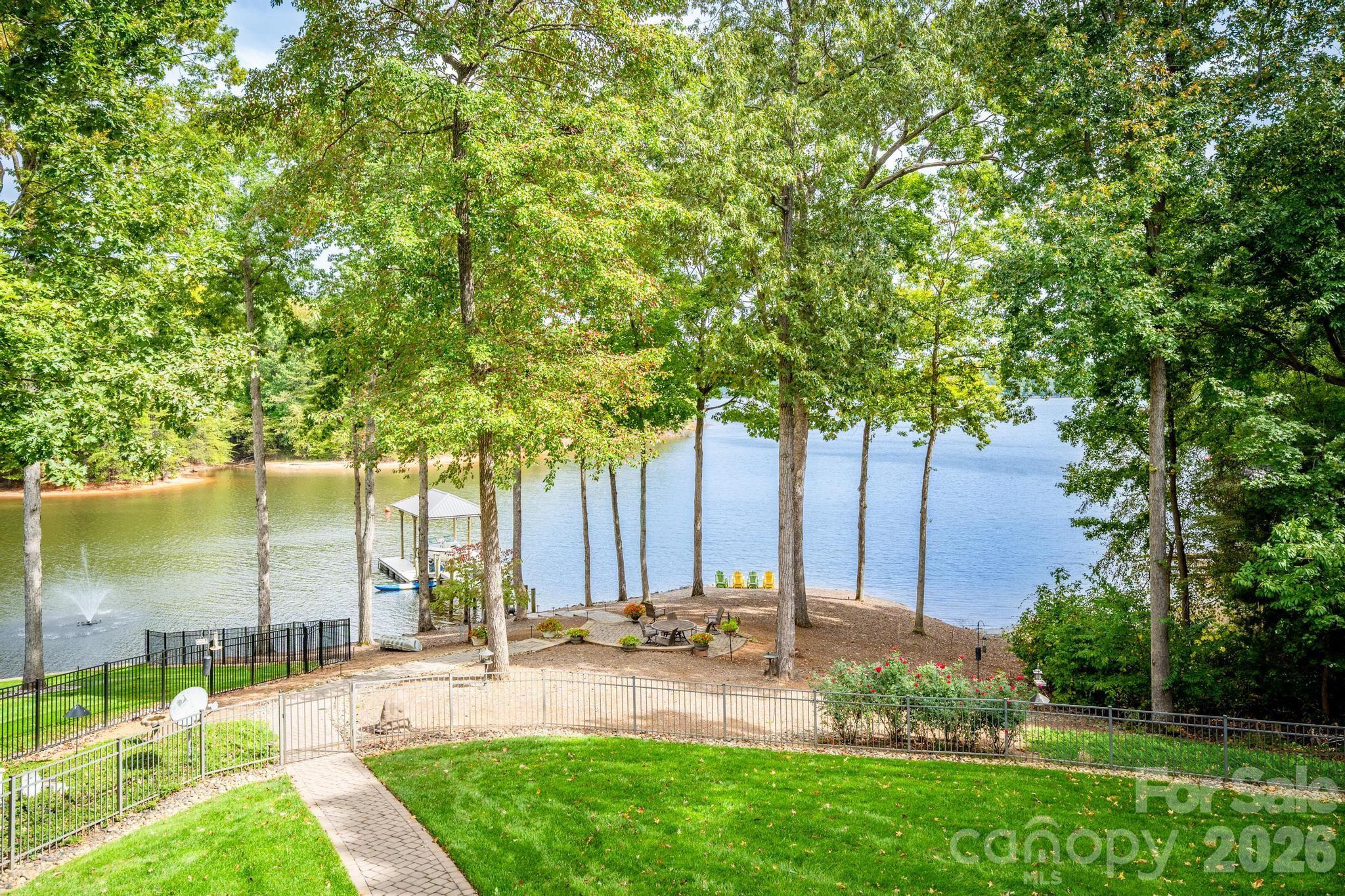 4246 Sigmon Cove Lane — Terrell