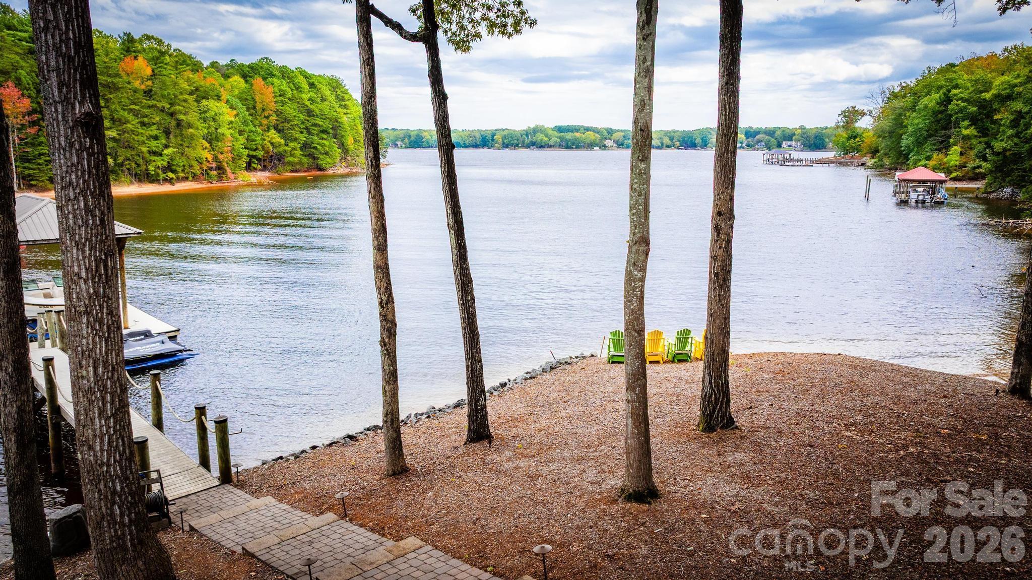 4246 Sigmon Cove Lane — Terrell