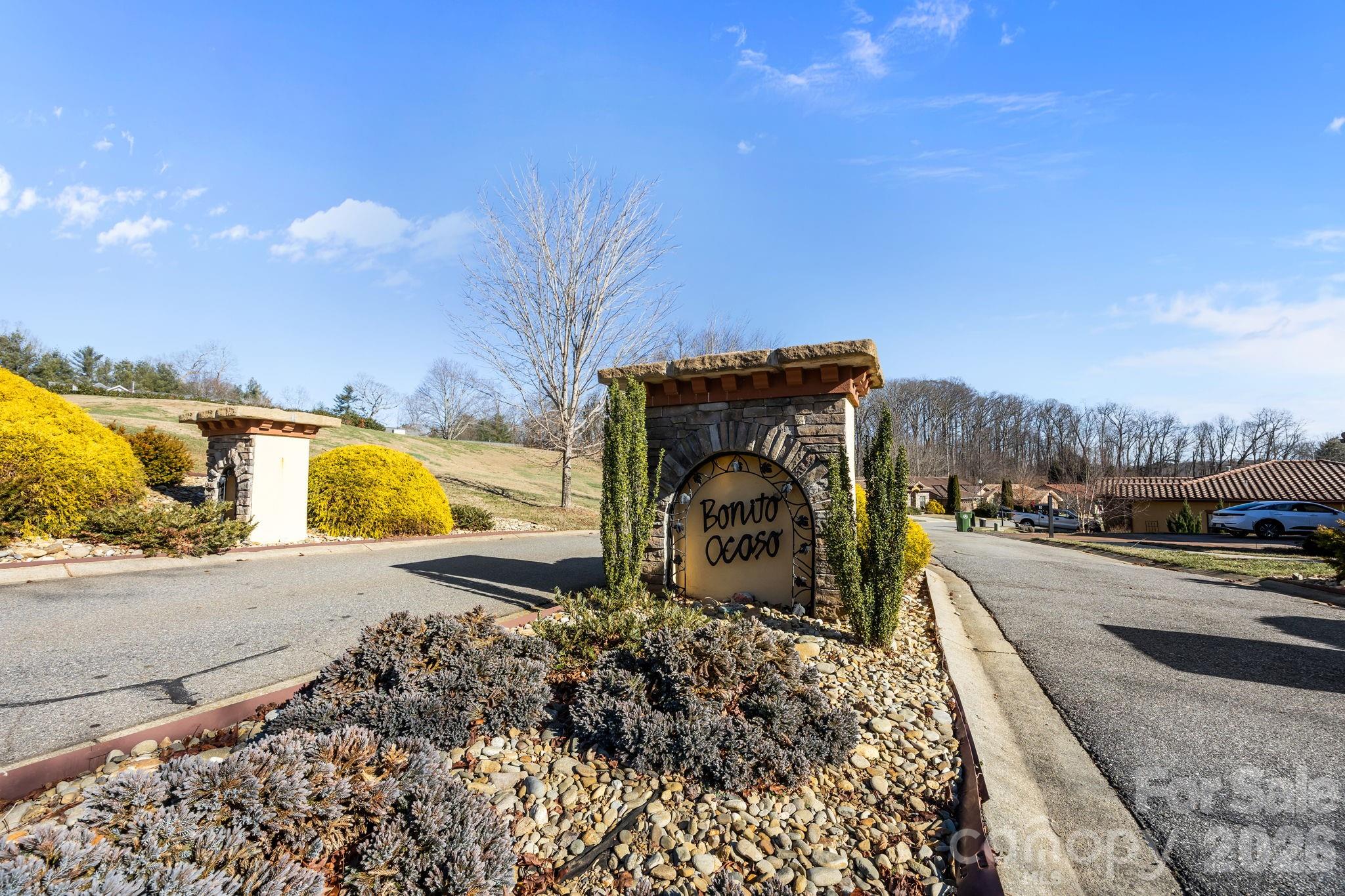 26 Ocaso Drive — Asheville