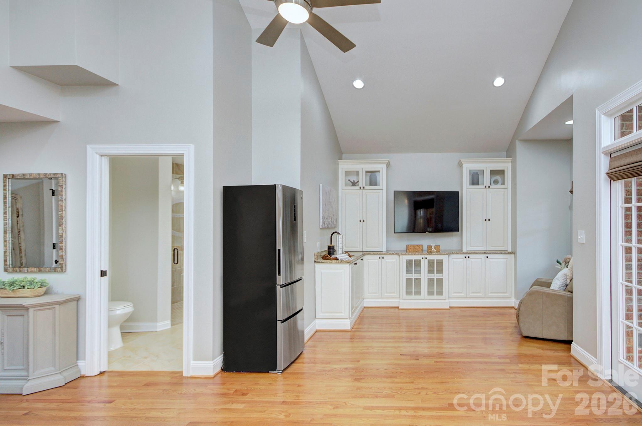 1825 Lombardy Circle — Charlotte