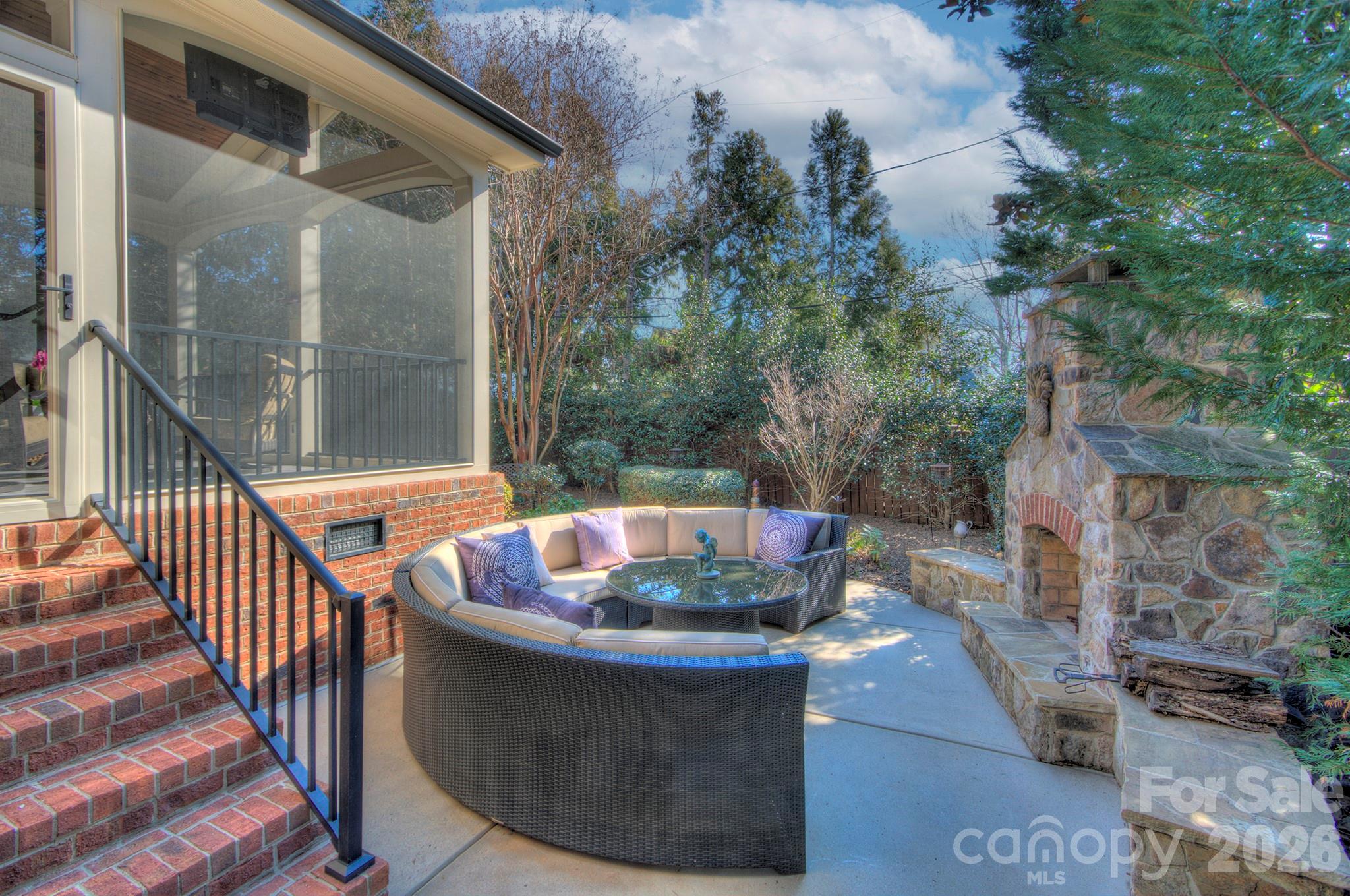 1825 Lombardy Circle — Charlotte