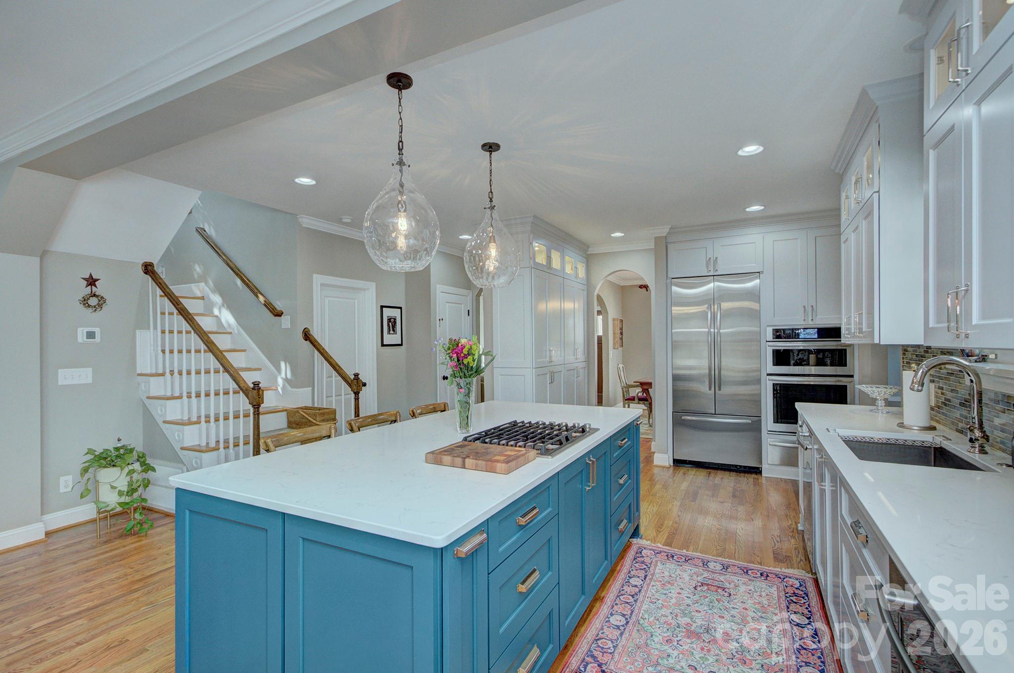 1825 Lombardy Circle — Charlotte